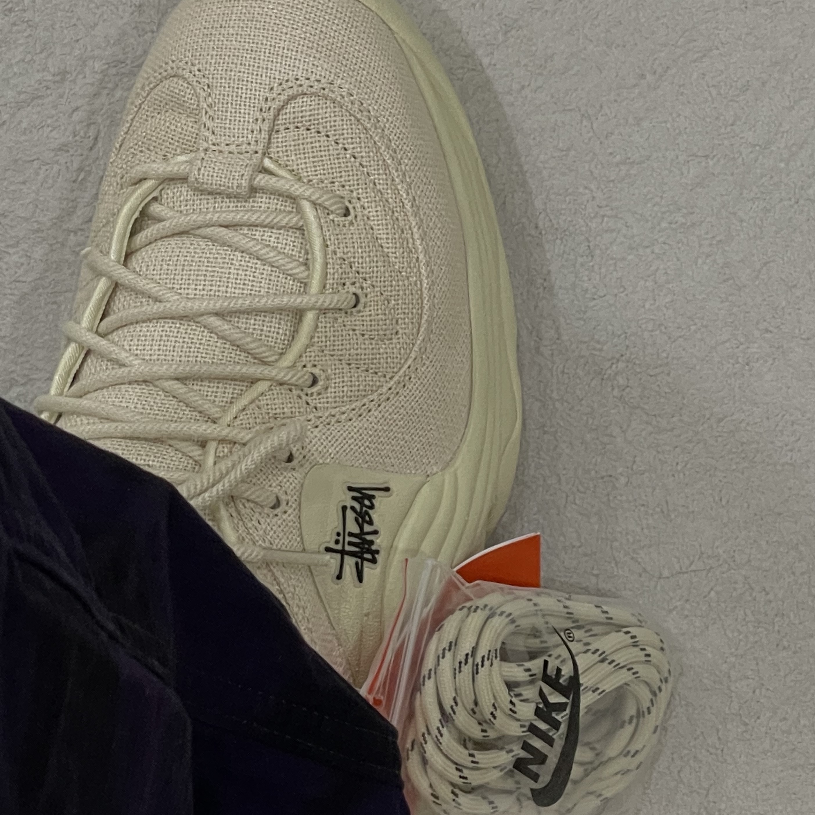Nike x Stussy Air Penny II Fossil 착용 스타일