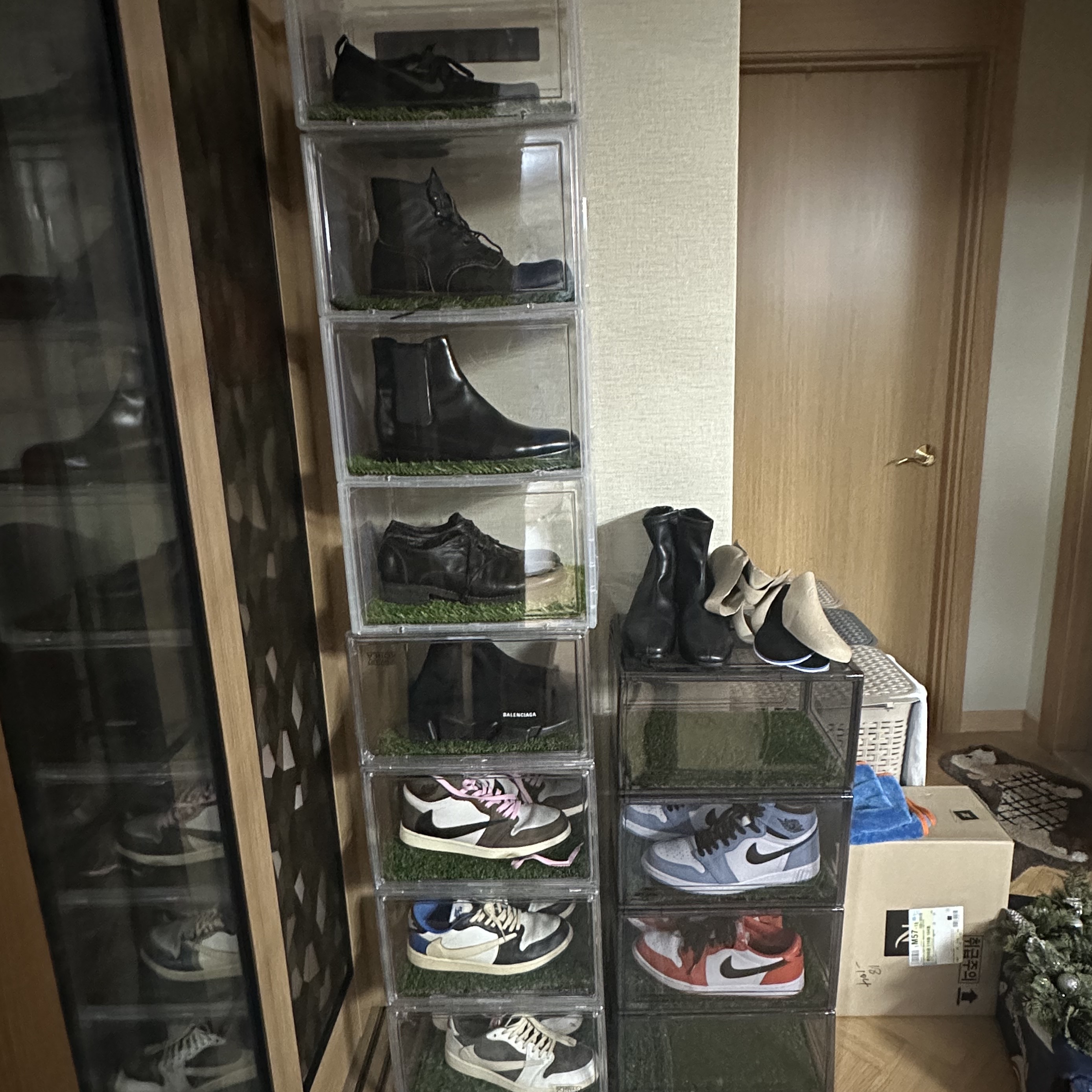 Jordan 1 x Travis Scott x Fragment Retro Low OG SP Military Blue, Jordan 1 x Travis Scott Retro High OG SP Mocha 착용 스타일