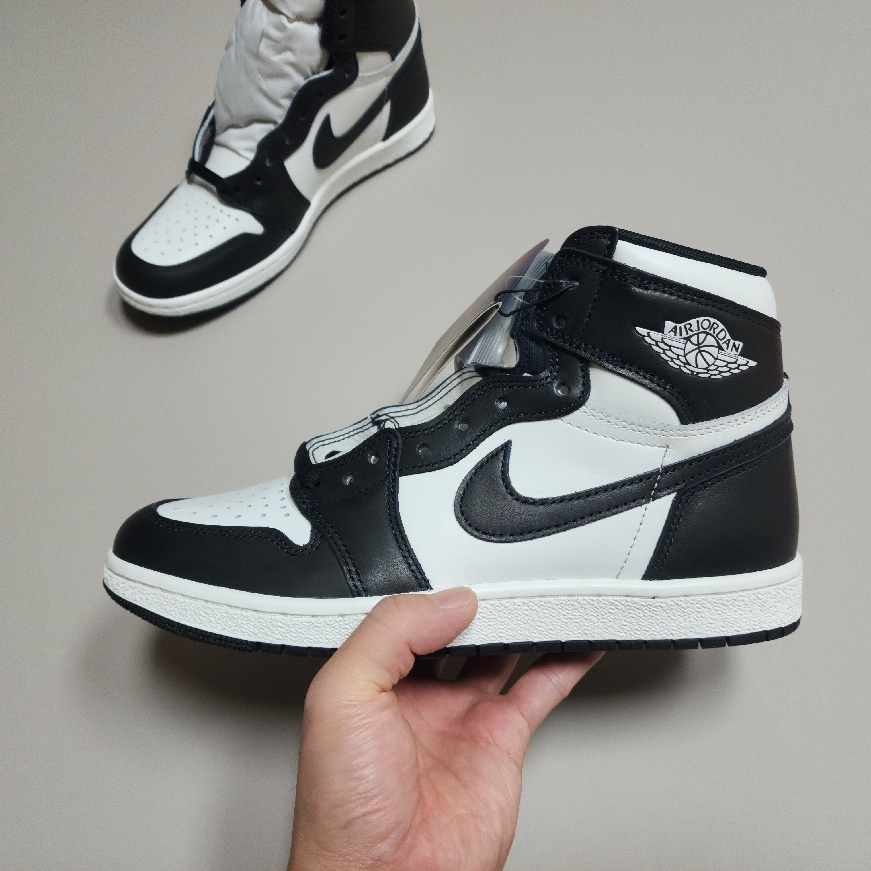 Jordan 1 High 85 Black White 착용 스타일 - 2