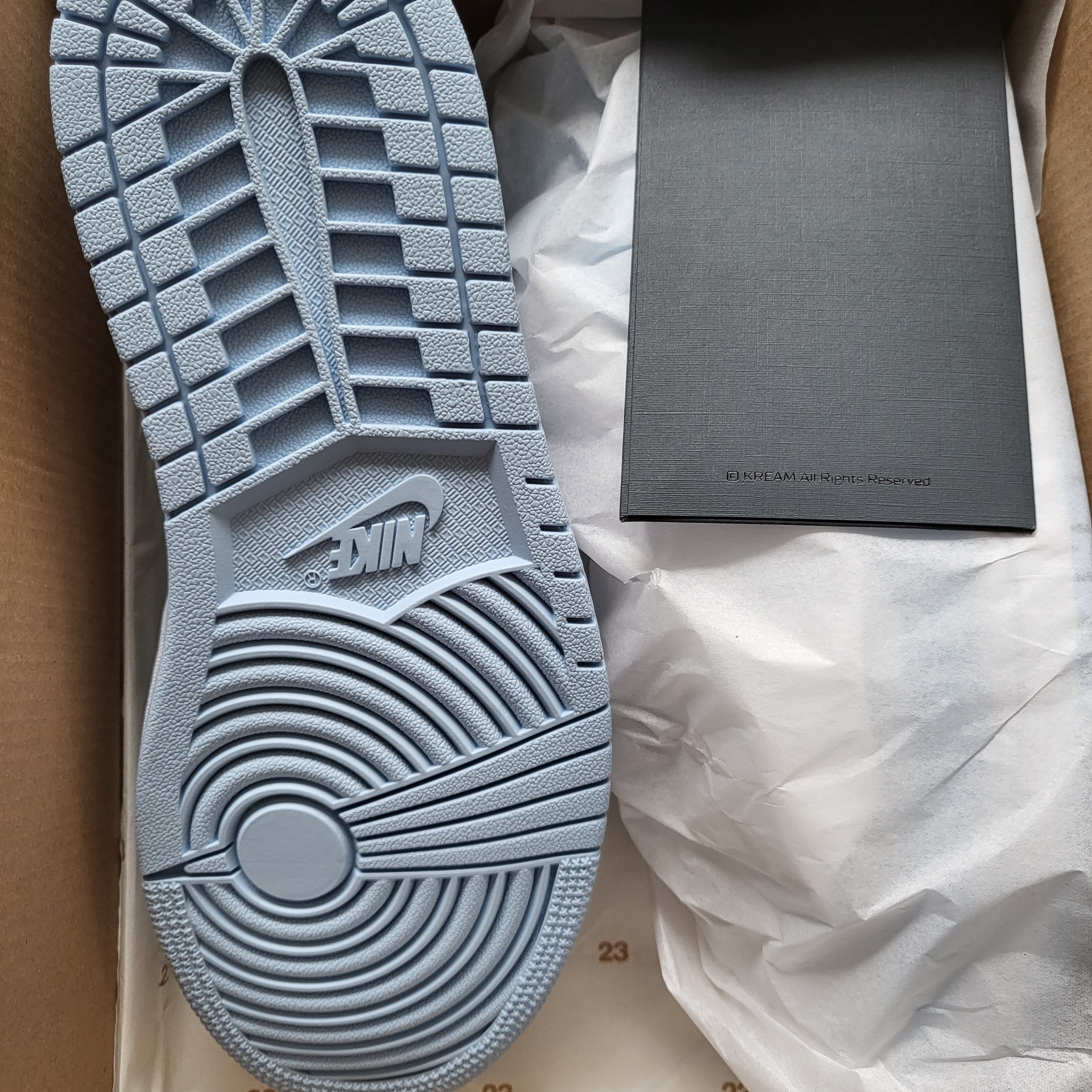 (W) Jordan 1 Low White Ice Blue 착용 스타일 - 2