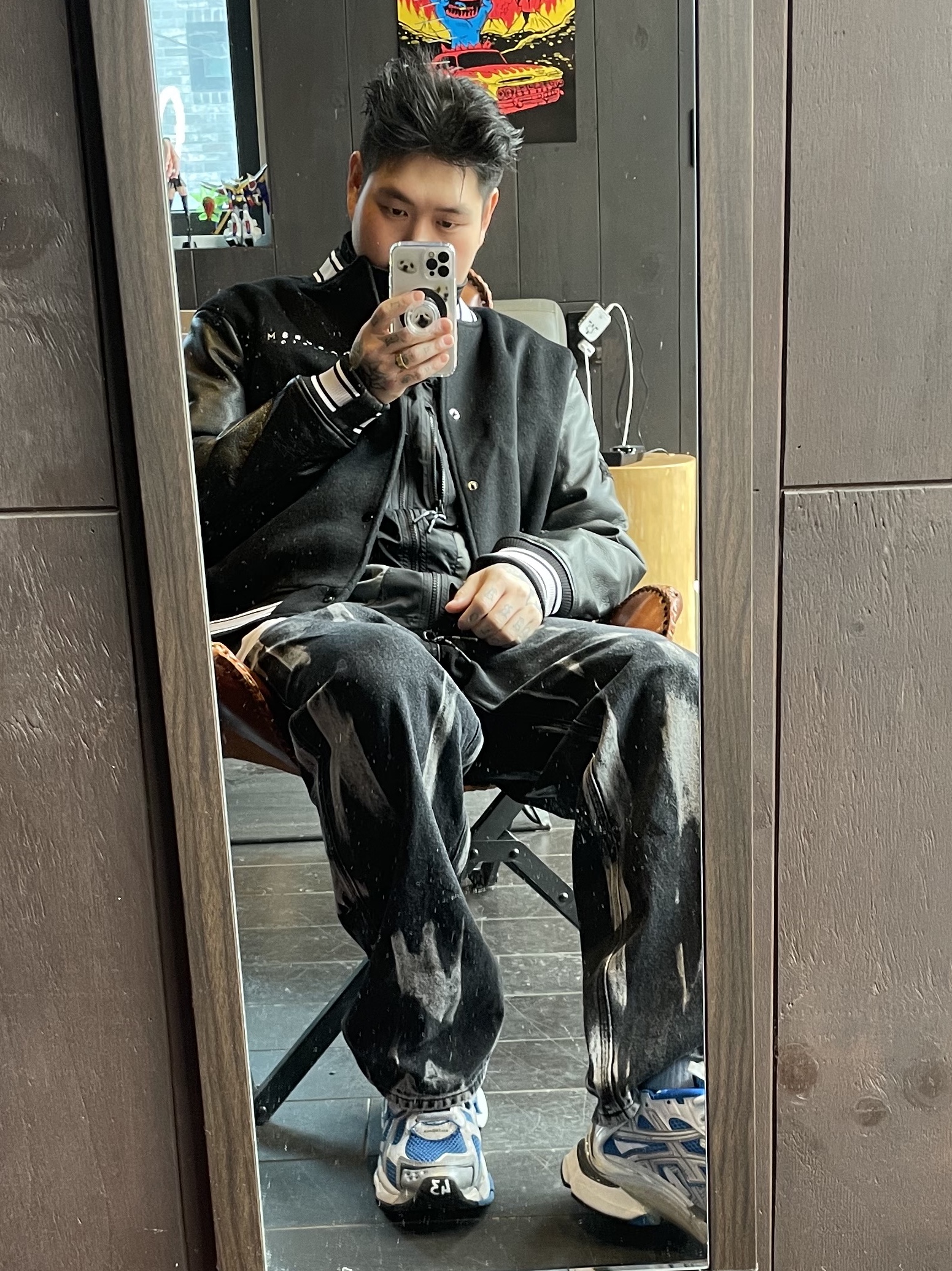 Balenciaga Runner Sneakers Blue White, Darkr8m Studio Basic Logo Varsity Jacket 착용 스타일