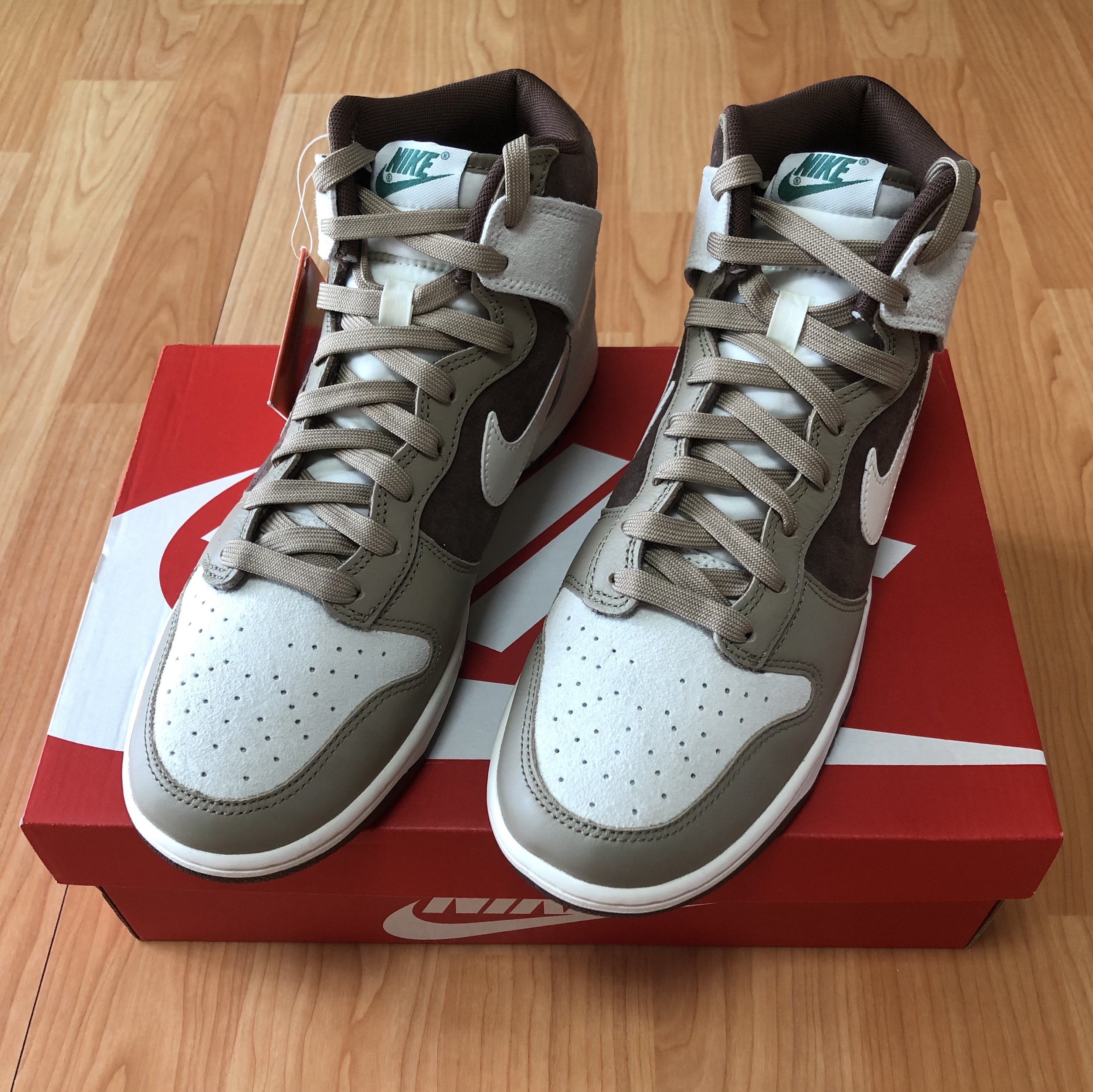 Nike Dunk High Retro PRM Light Chocolate 착용 스타일