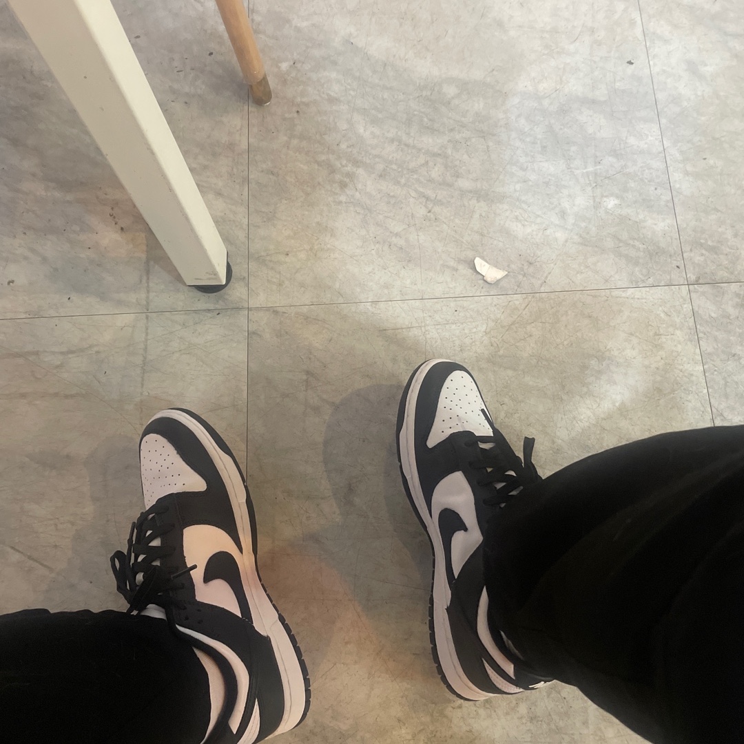Nike Dunk Low Retro Black 착용 스타일