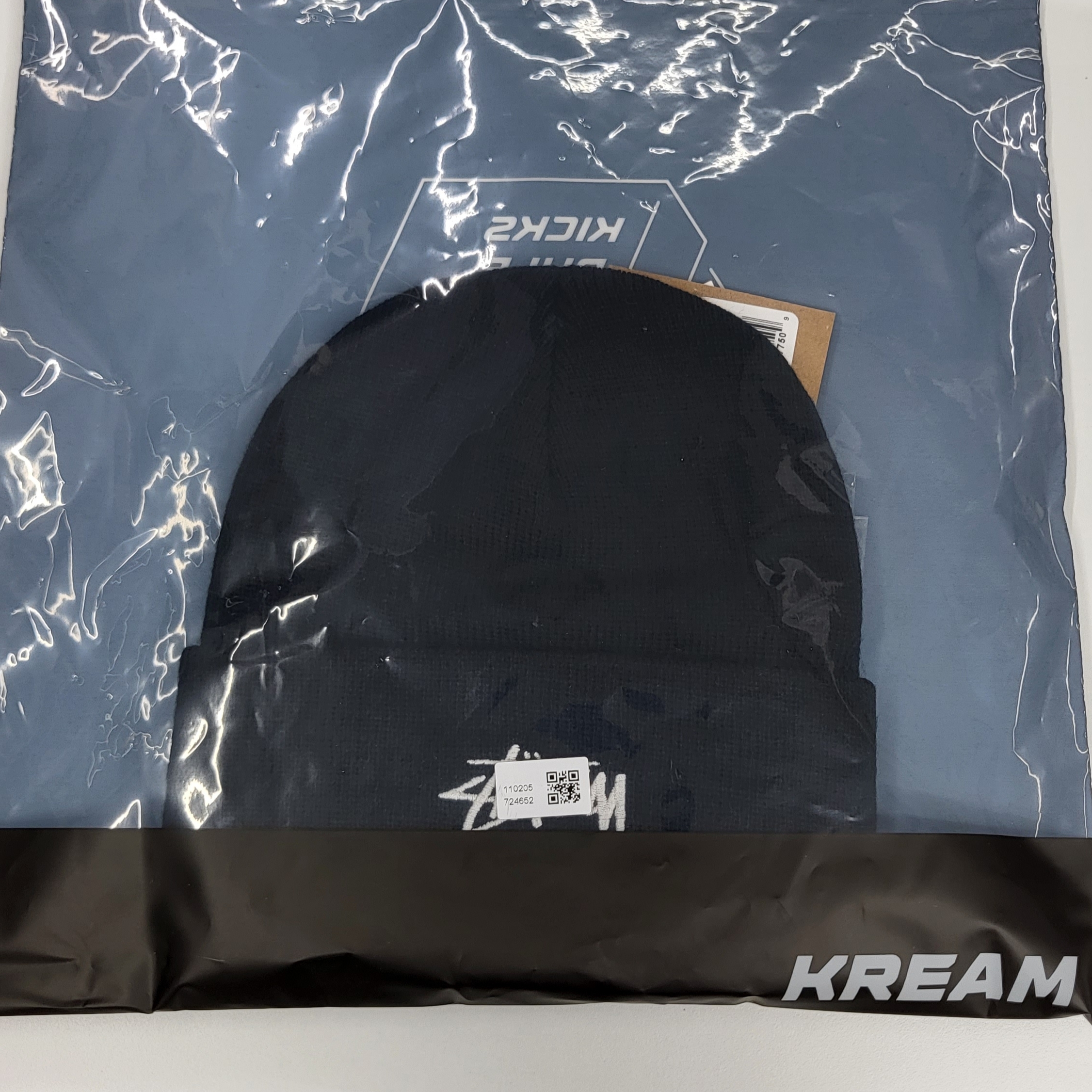 Stussy x Our Legacy Yin Yang Beanie Black 착용 스타일