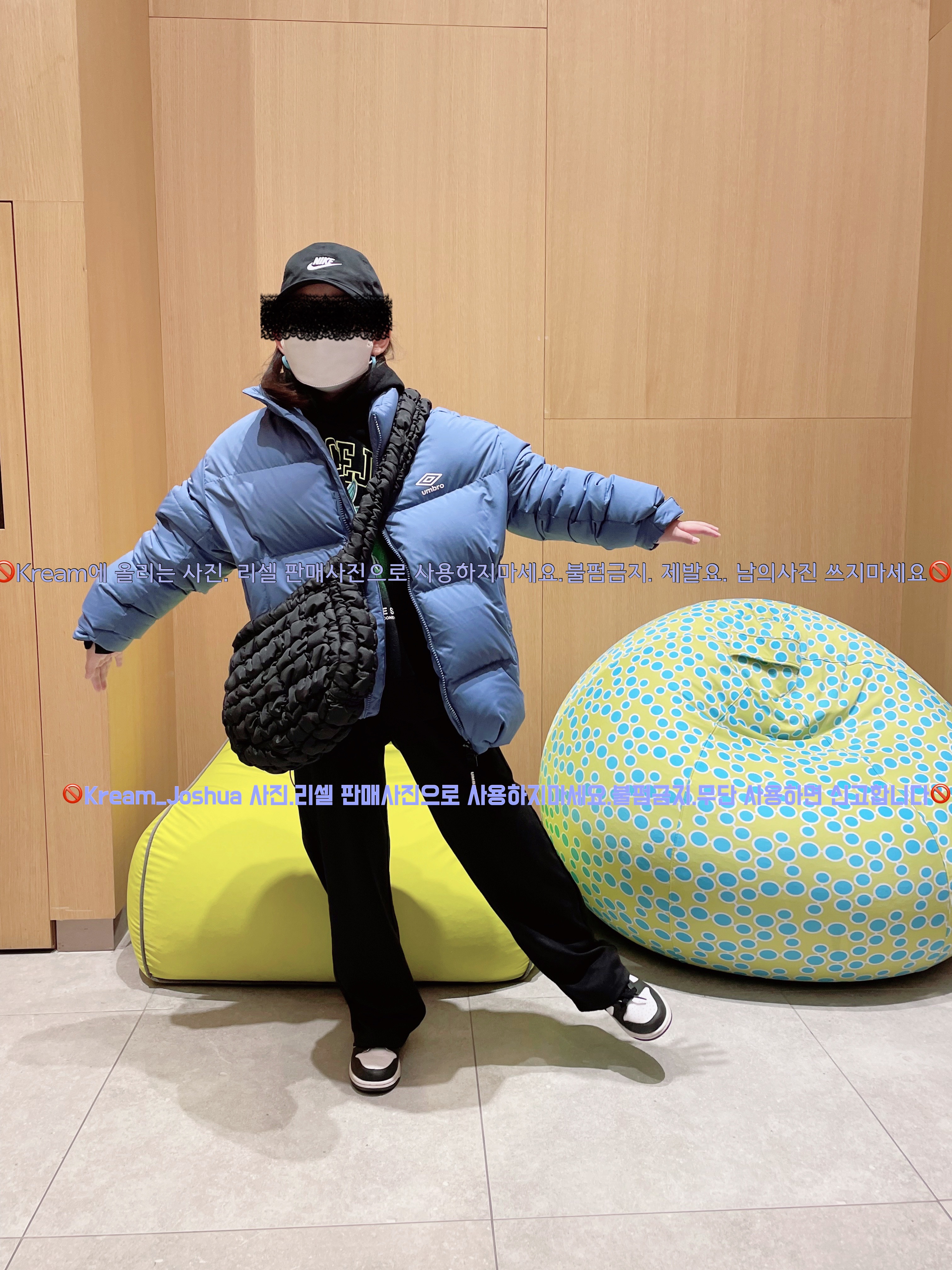 COS Quilted Mini Bag Black, (PS) Nike Dunk Low Black 착용 스타일 - 3