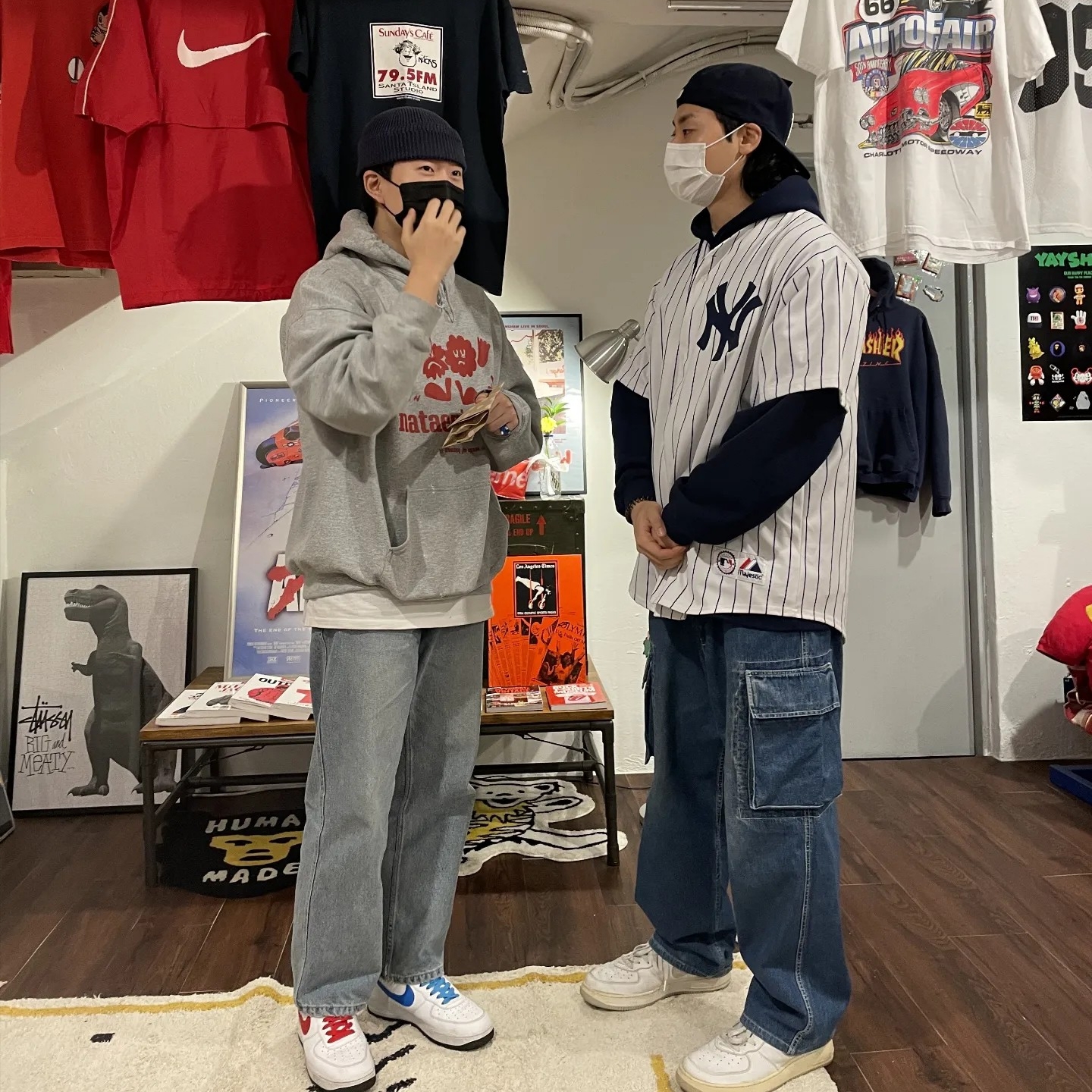Nike Air Force 1 '07 Mismatch Swooshes White 착용 스타일