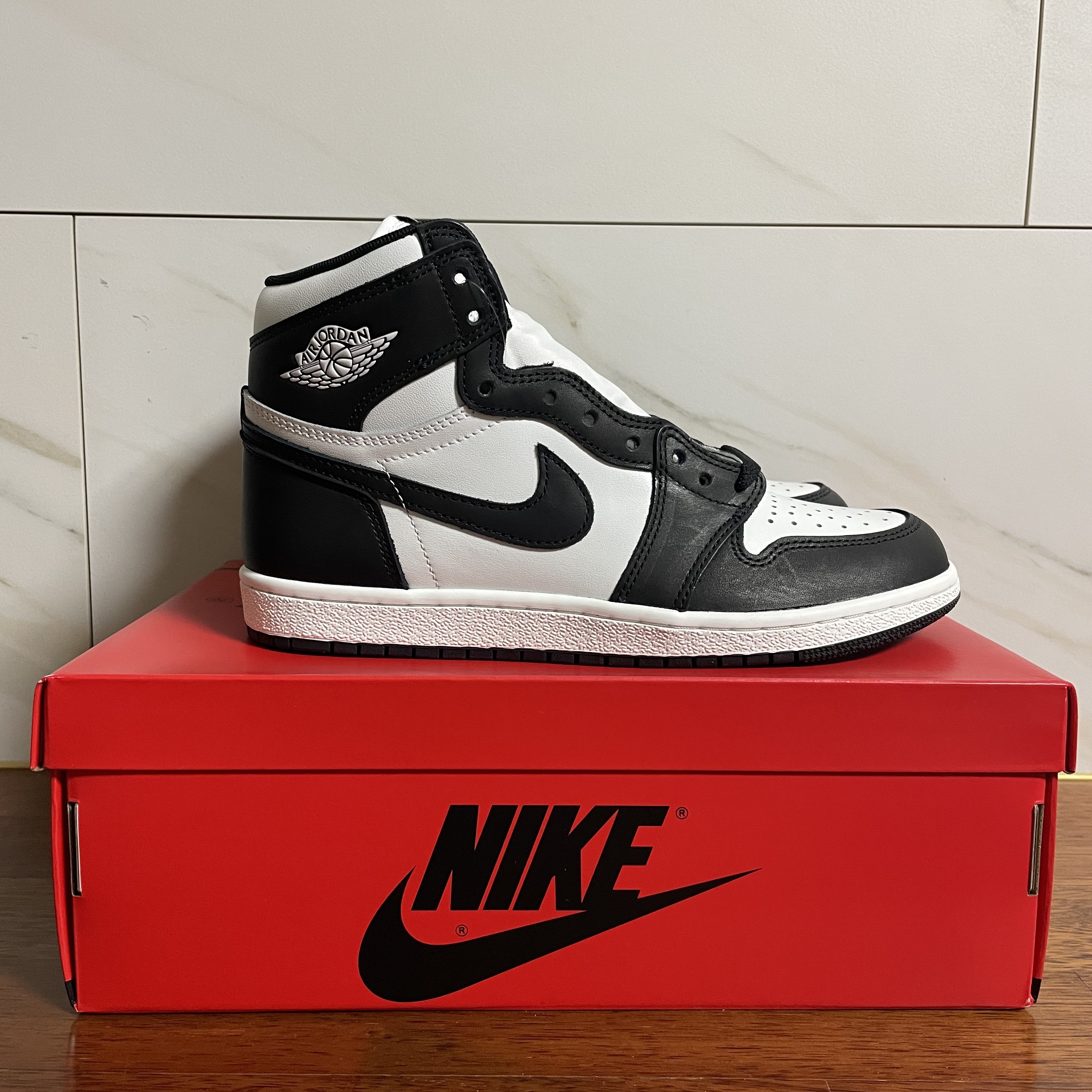 Jordan 1 High 85 Black White 착용 스타일