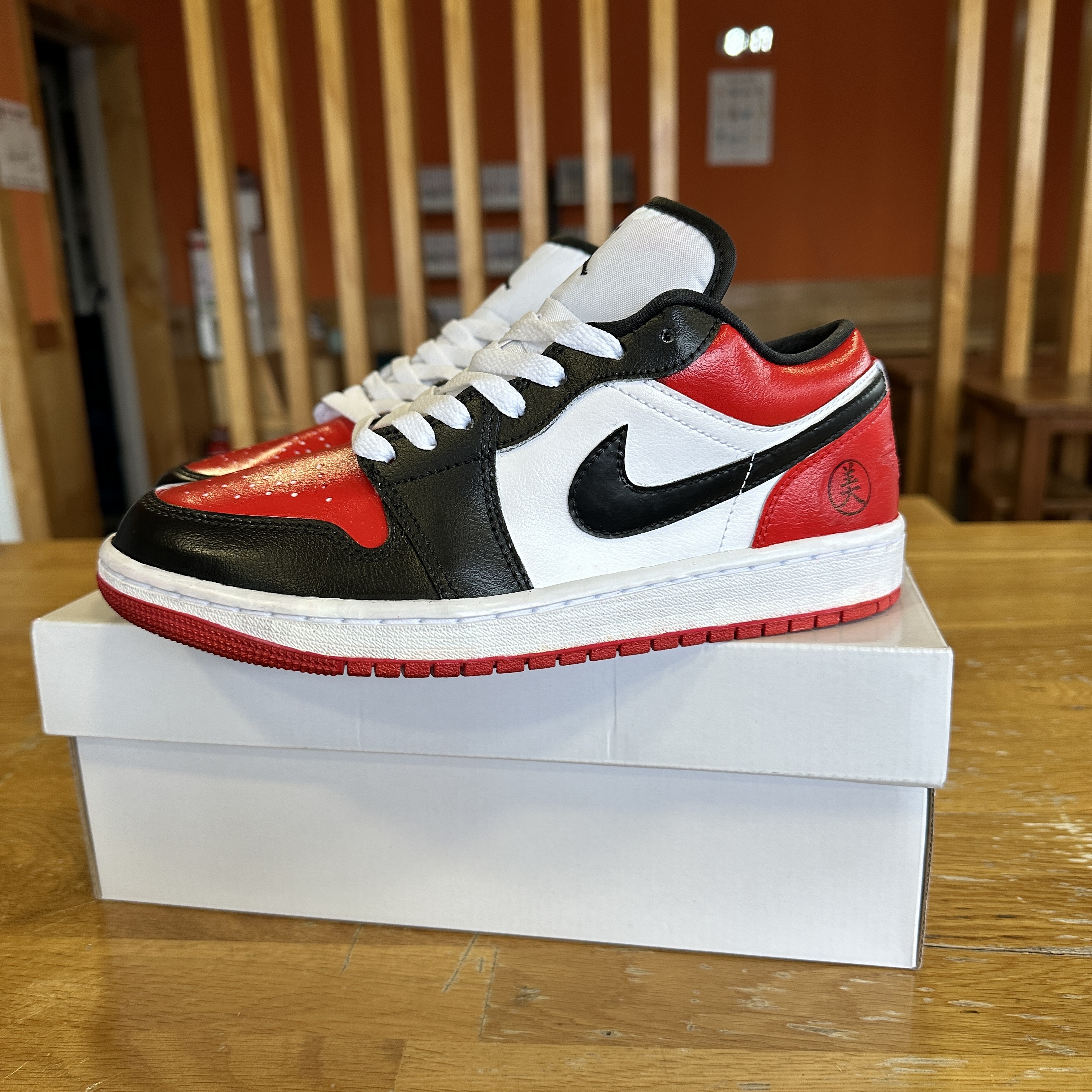 (W) Jordan 1 Low Triple White 2022 착용 스타일 - 2