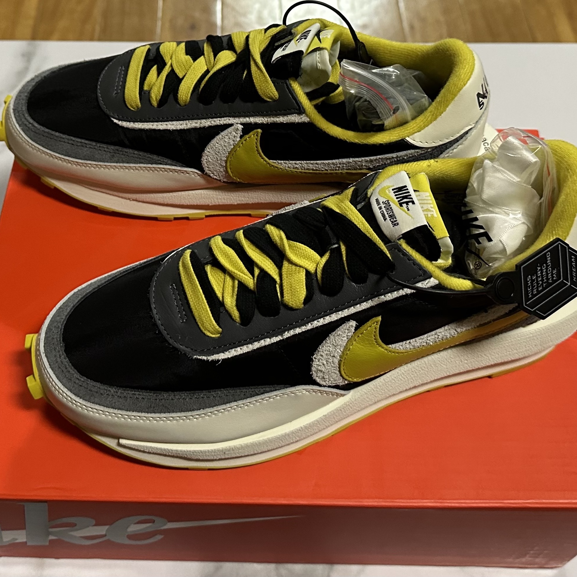 Nike x Sacai x Undercover LDWaffle Black Bright Citron 착용 스타일 - 1