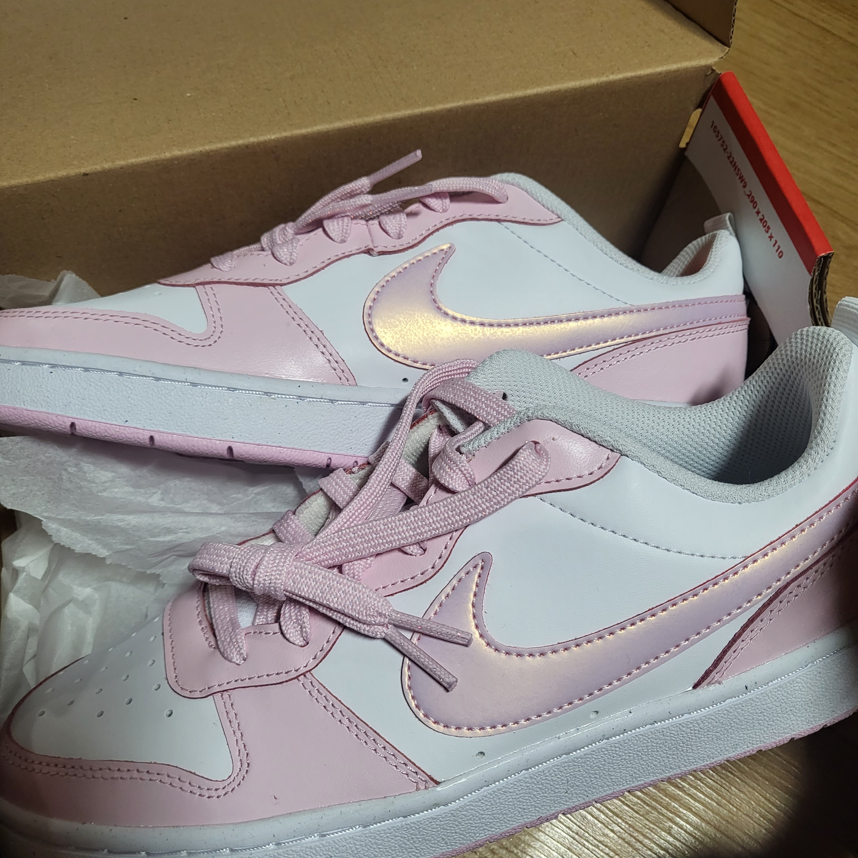(GS) Nike Court Borough 2 SE White Pink Foam 착용 스타일