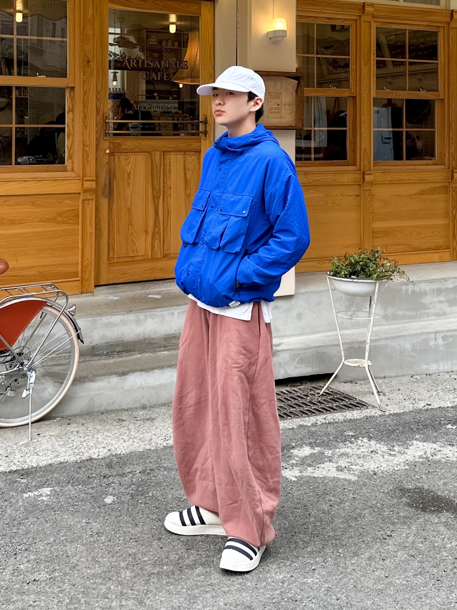 Adidas Puffylette Off White 착용 스타일 - 1