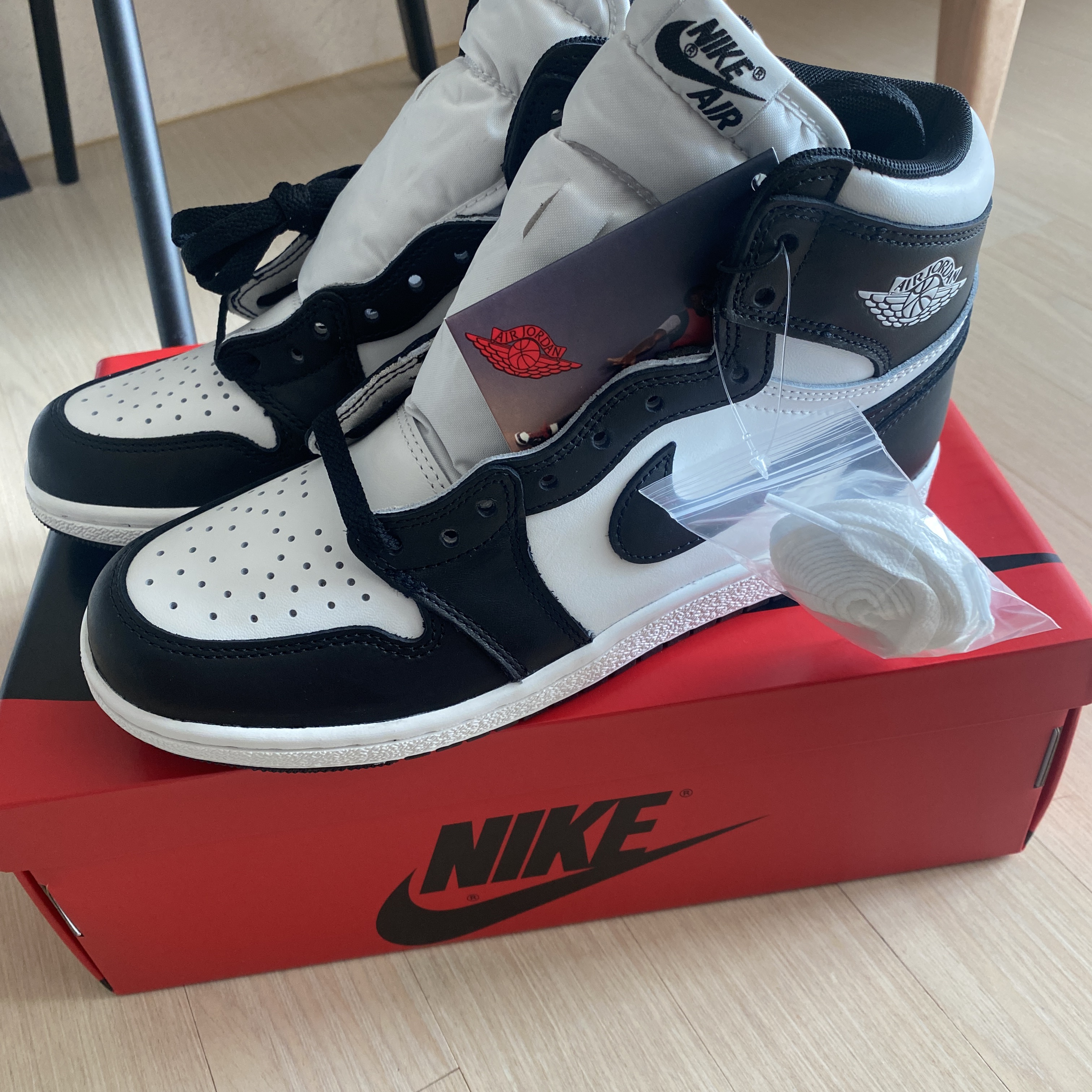 Jordan 1 High 85 Black White 착용 스타일