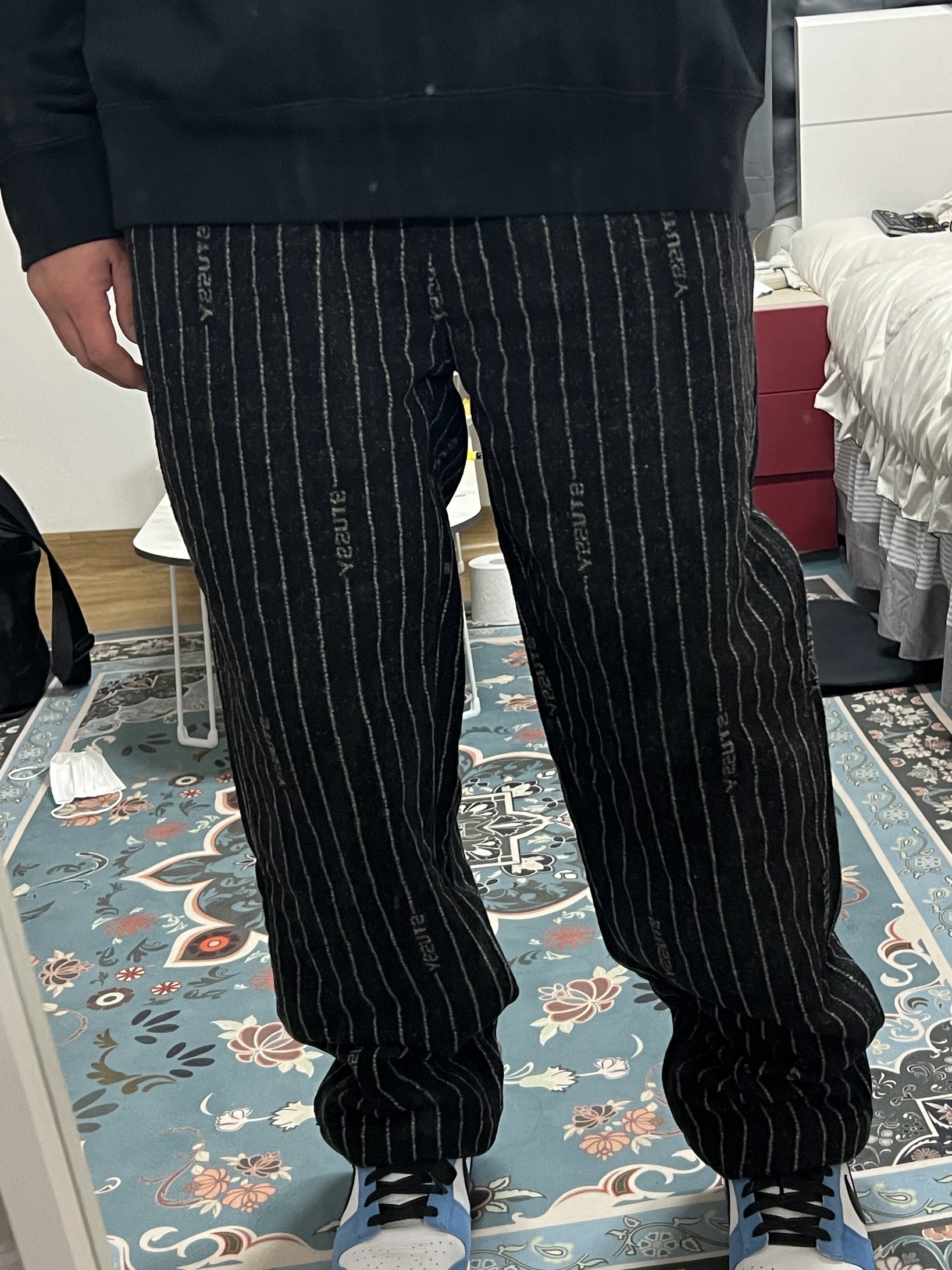 Nike x Stussy NRG Striped Wool Pants Black (DR4021-010) 착용 스타일 - 2