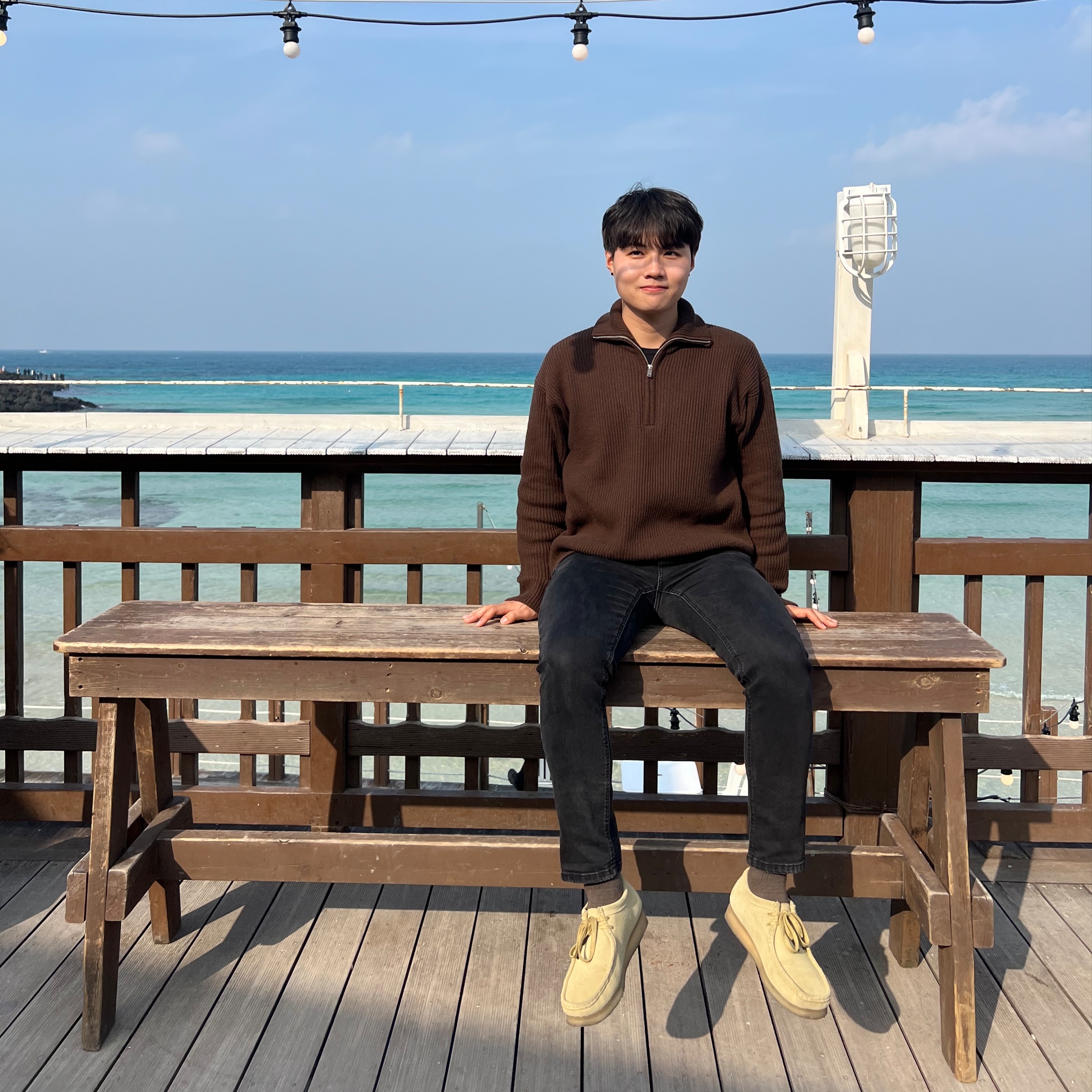 Clarks Wallabee Maple Suede 착용 스타일