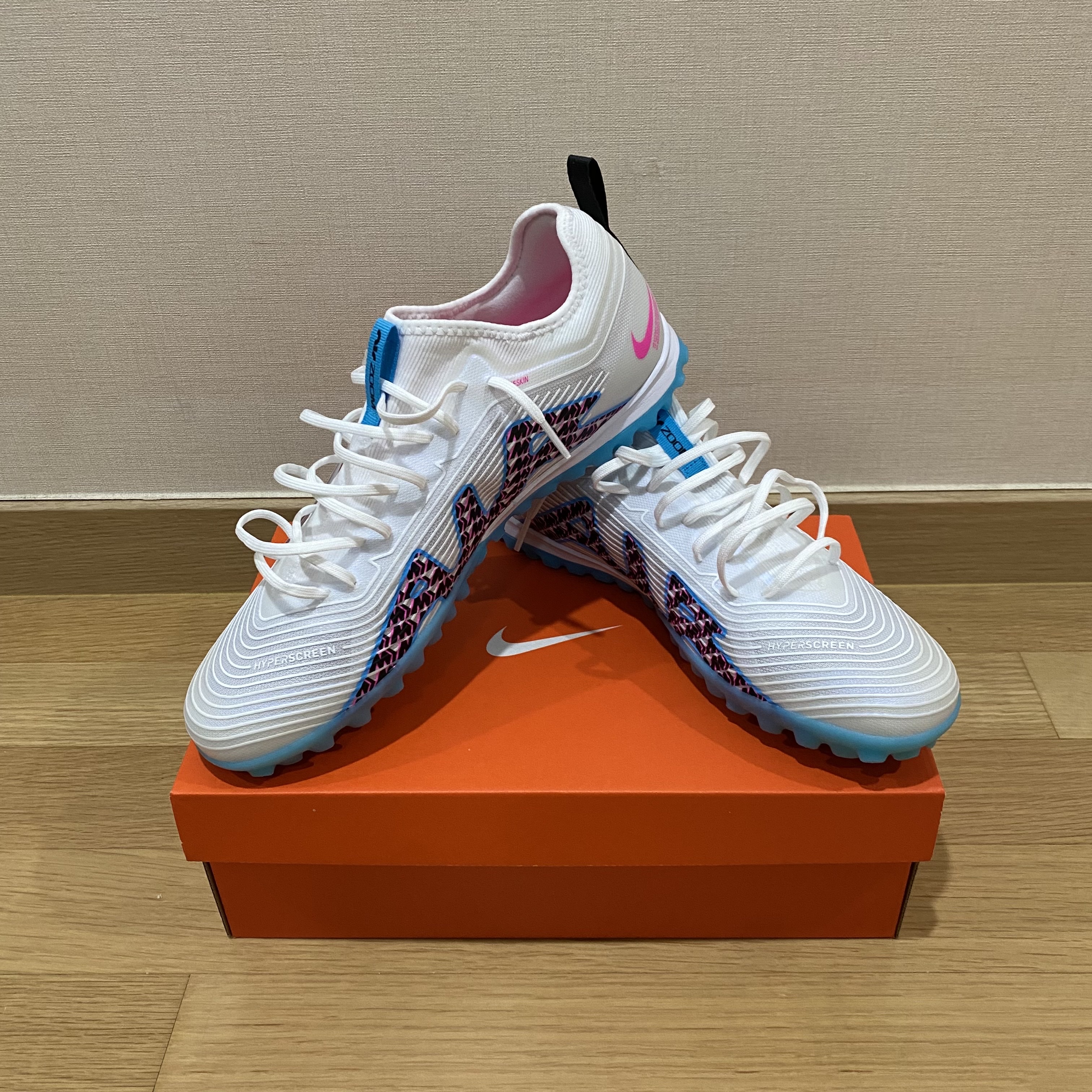 Nike Zoom Mercurial Vapor 15 Pro TF White Baltic Blue 착용 스타일 - 2