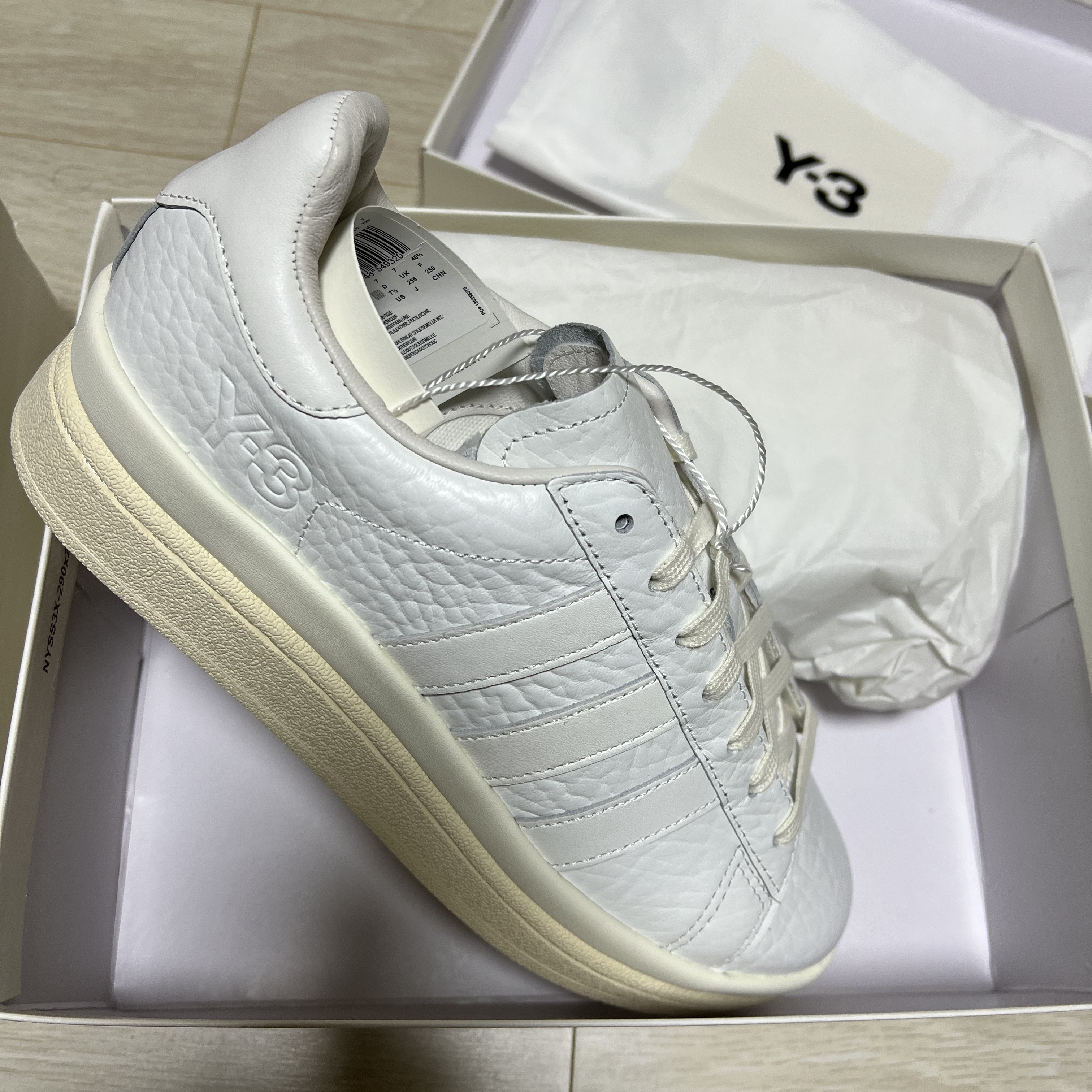 Y-3 Hicho Core White Cream White 착용 스타일