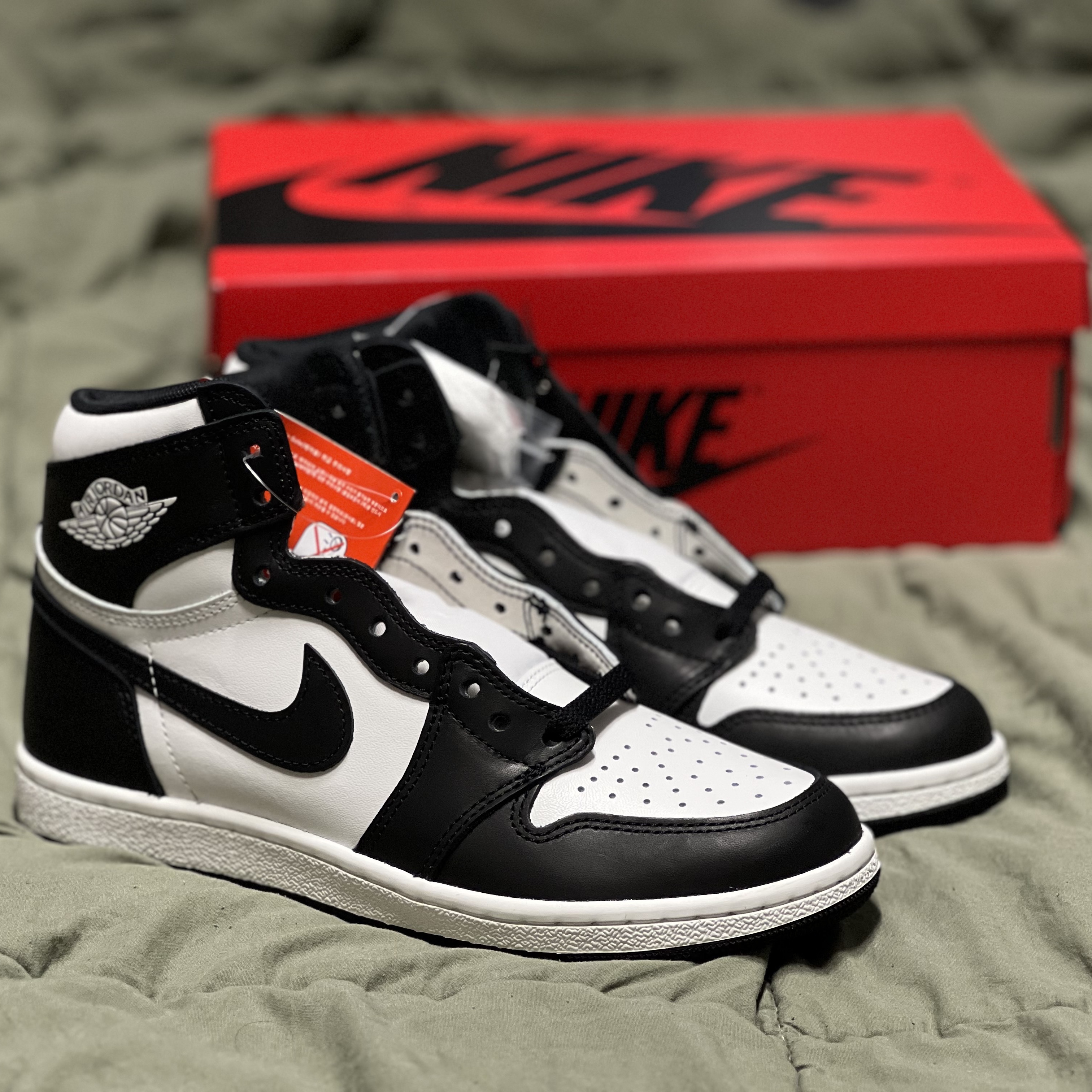 Jordan 1 High 85 Black White 착용 스타일
