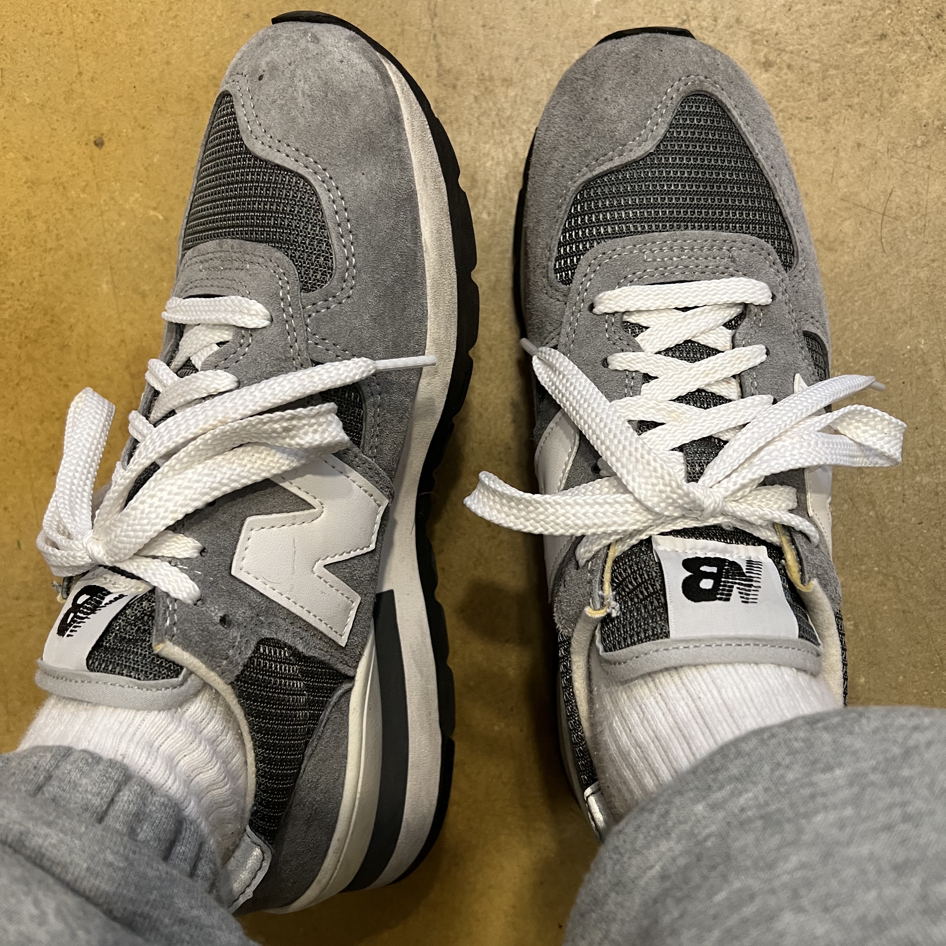 New Balance 990v1 Made in USA Grey White 착용 스타일