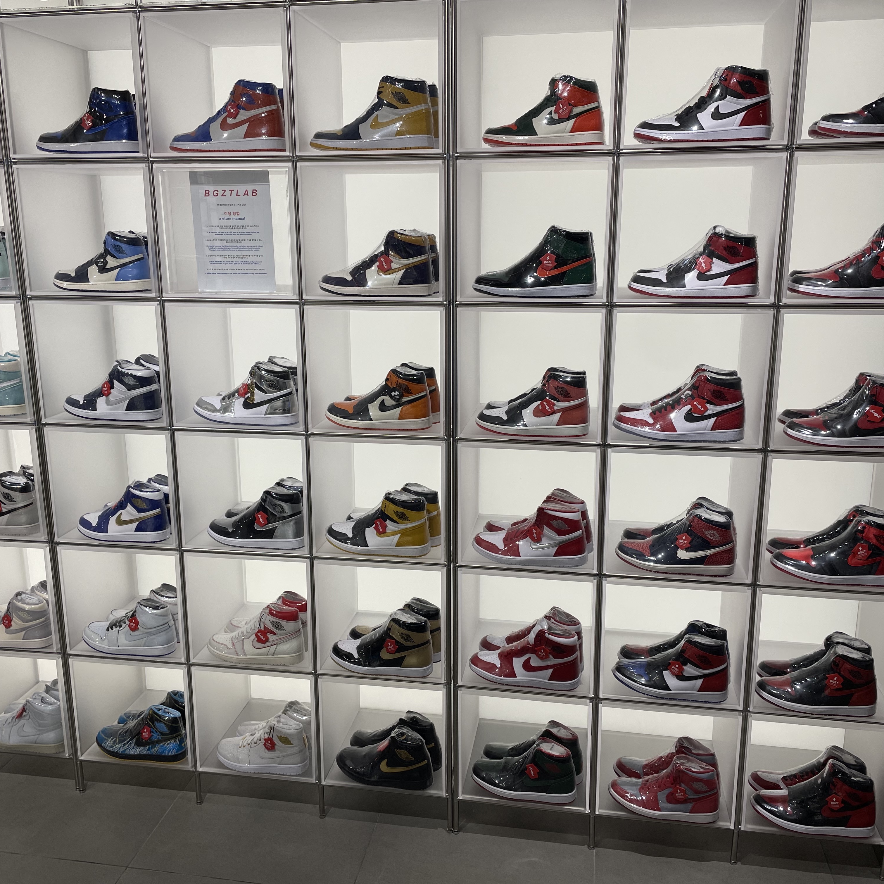 Jordan 1 Retro High OG CO.JP Midnight Navy, Jordan 1 Retro High Obsidian UNC 착용 스타일 - 1