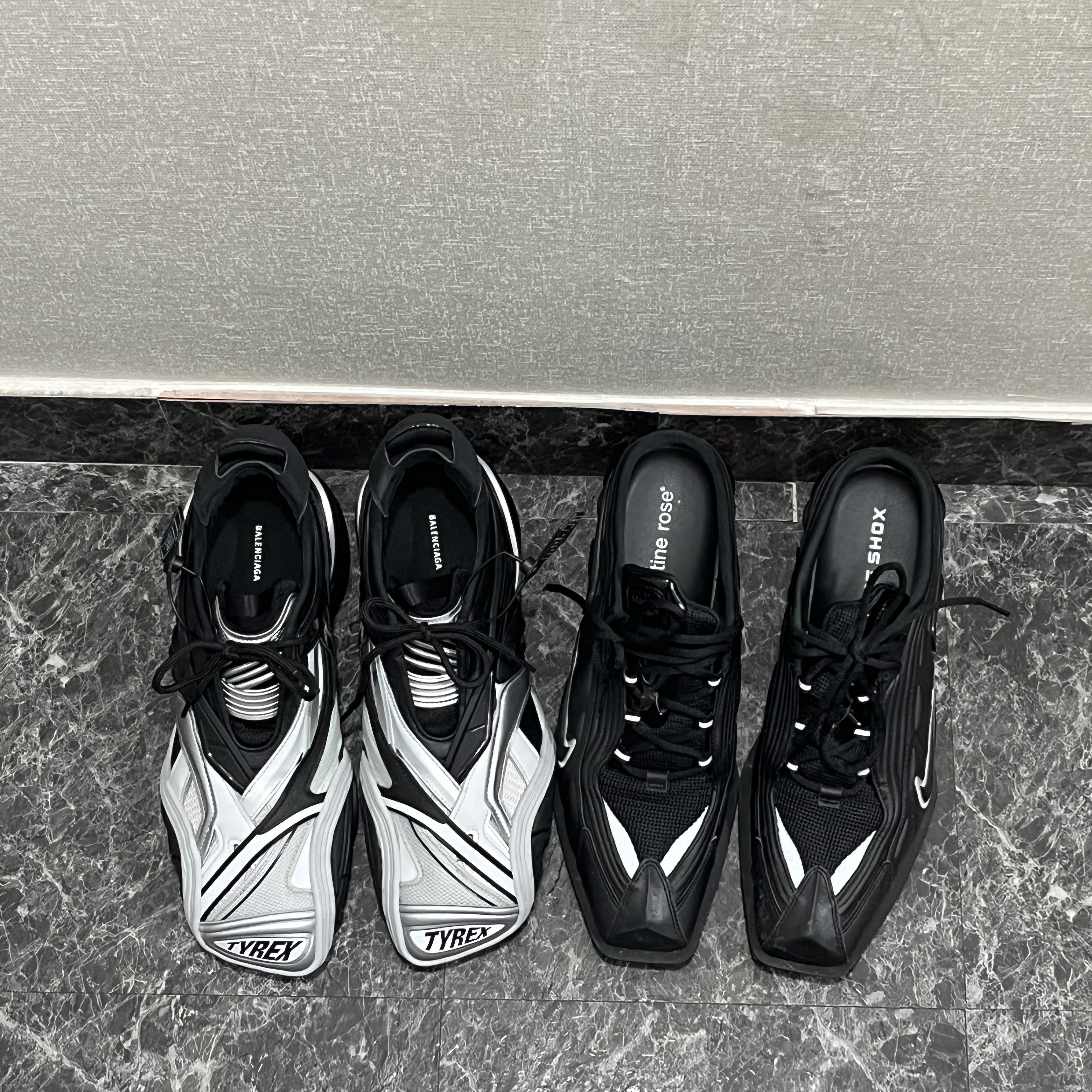 Balenciaga Tyrex Sneakers Black Grey, Nike x Martine Rose Shox MR4 Black 착용 스타일 - 2