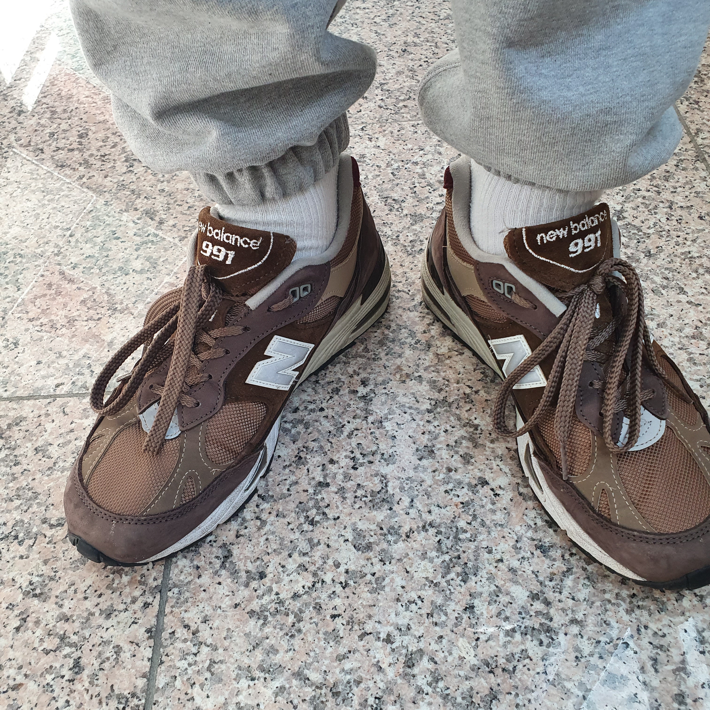 New Balance 991 Made in UK Brown White 착용 스타일