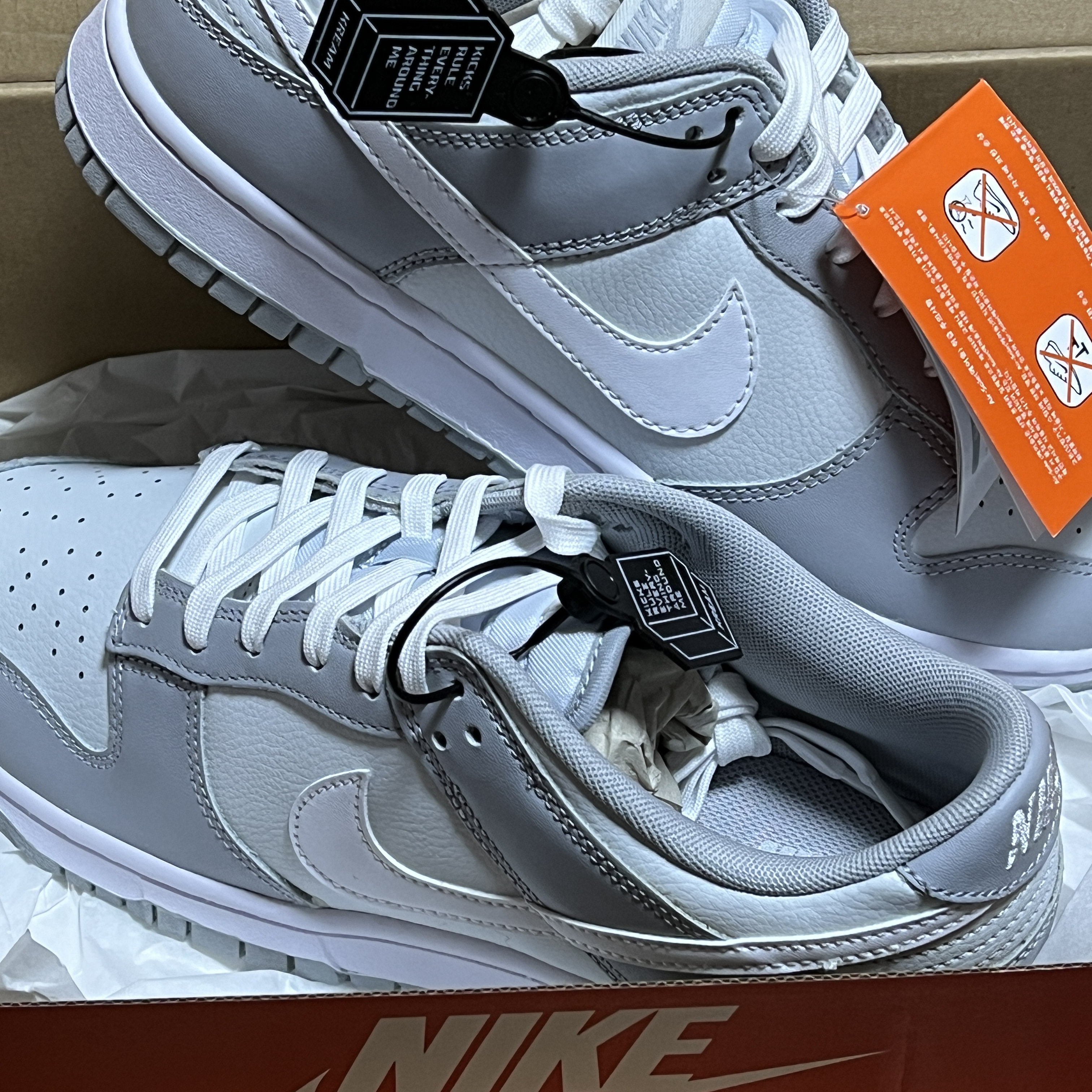 Nike Dunk Low Retro Wolf Grey 착용 스타일