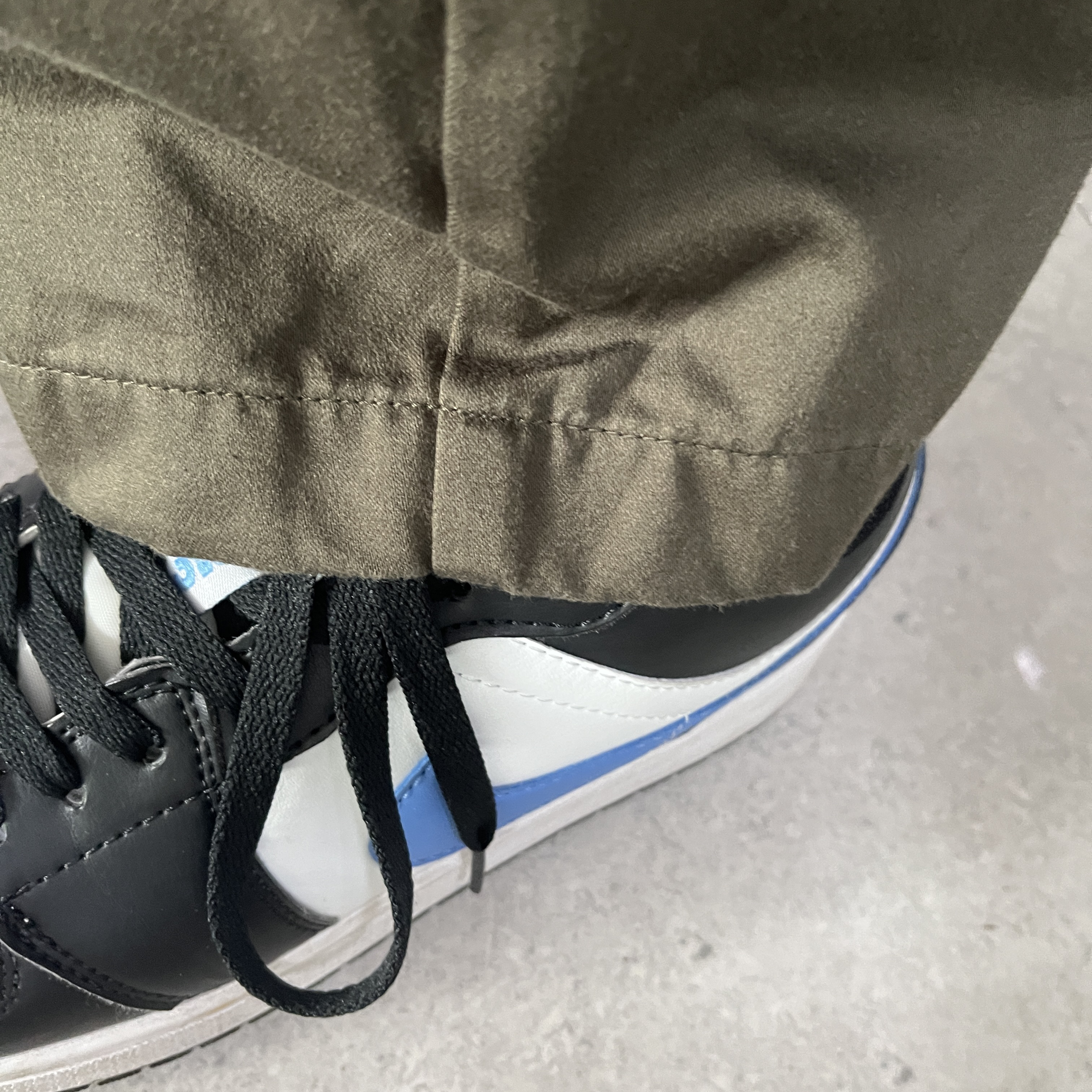 (W) Jordan 1 Low Black University Blue 착용 스타일