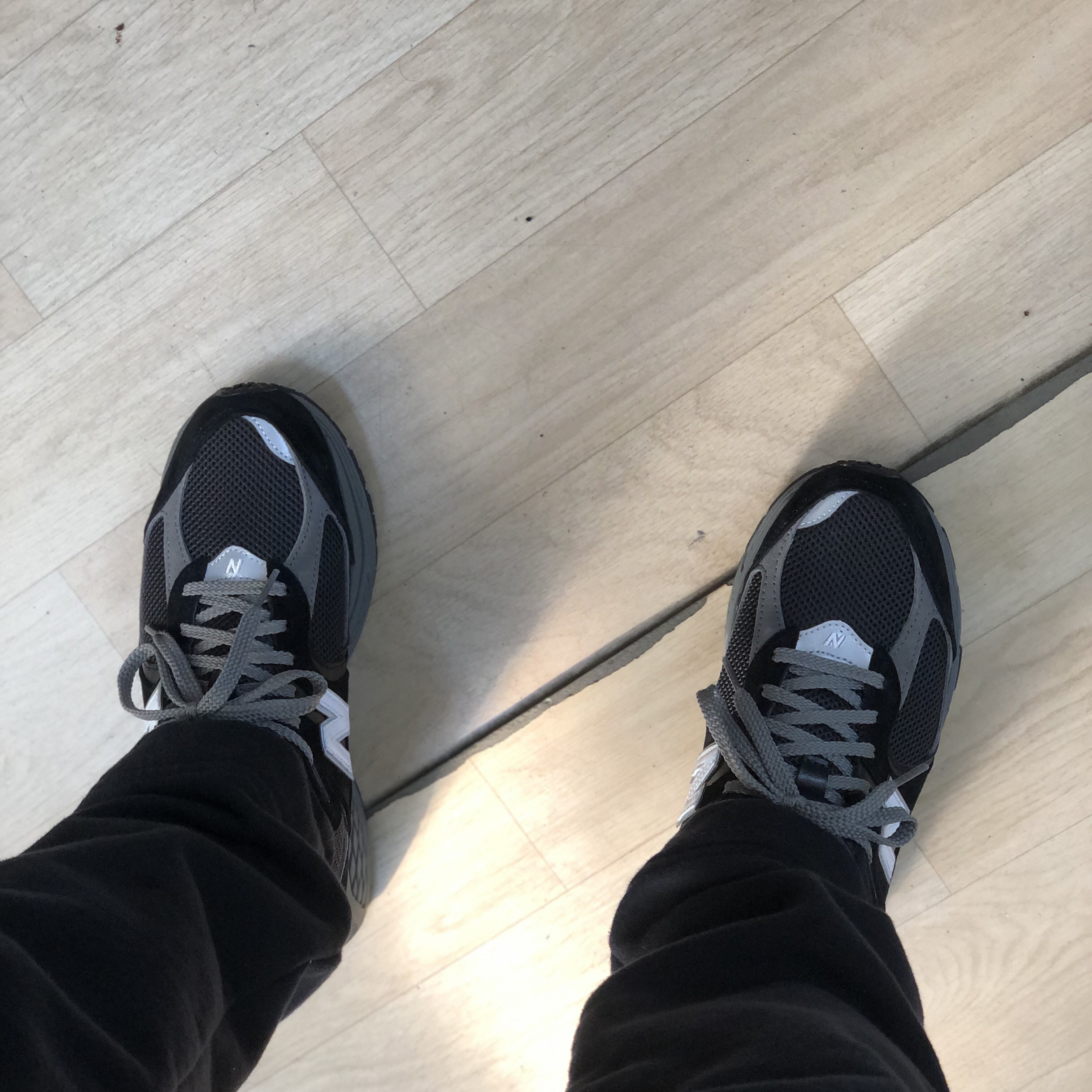 New Balance 2002R Black Dark Grey - JD Sports Exclusive 착용 스타일 - 2