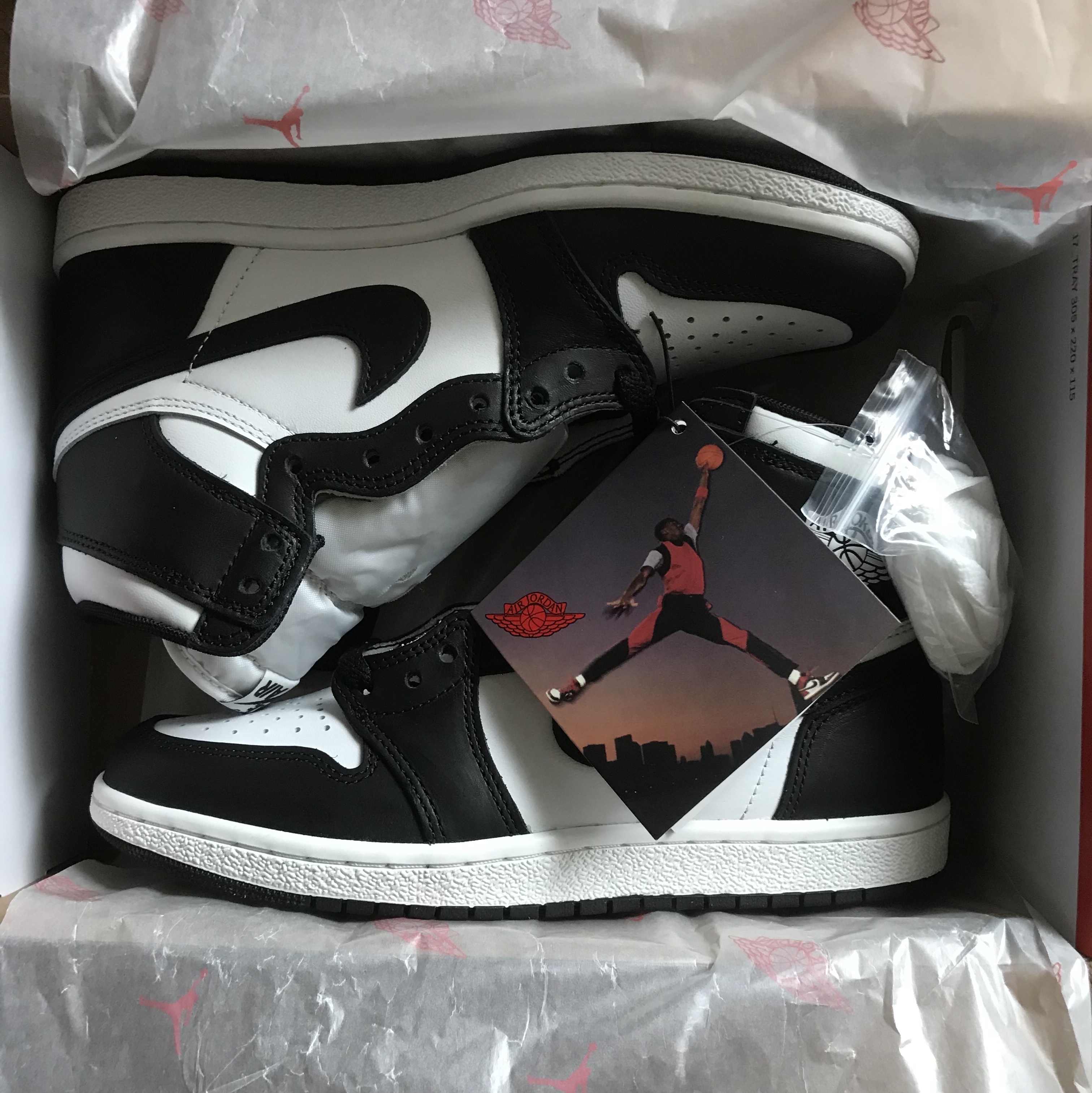 Jordan 1 High 85 Black White 착용 스타일