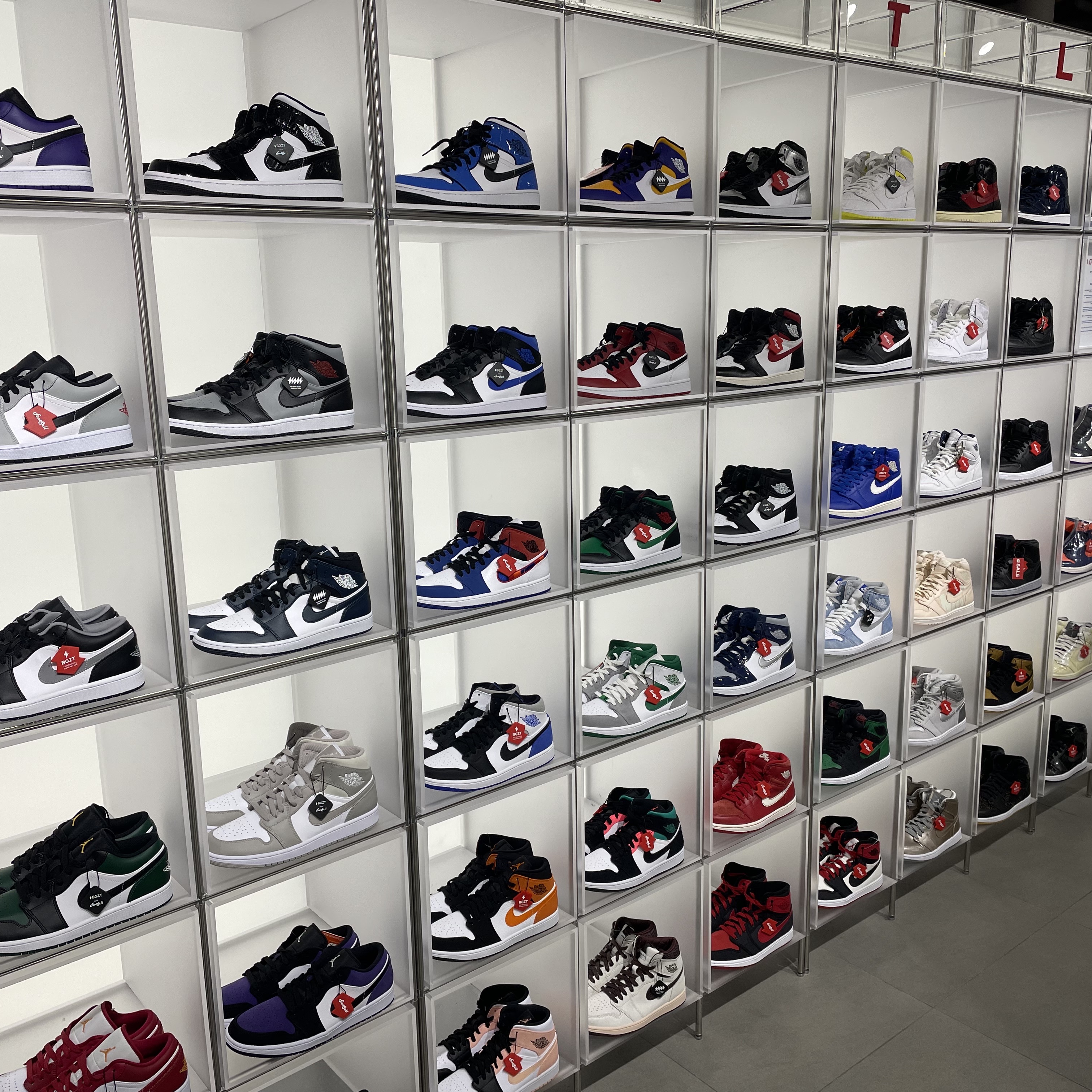 Jordan 1 Retro High OG CO.JP Midnight Navy, Jordan 1 Retro High Obsidian UNC 착용 스타일 - 2