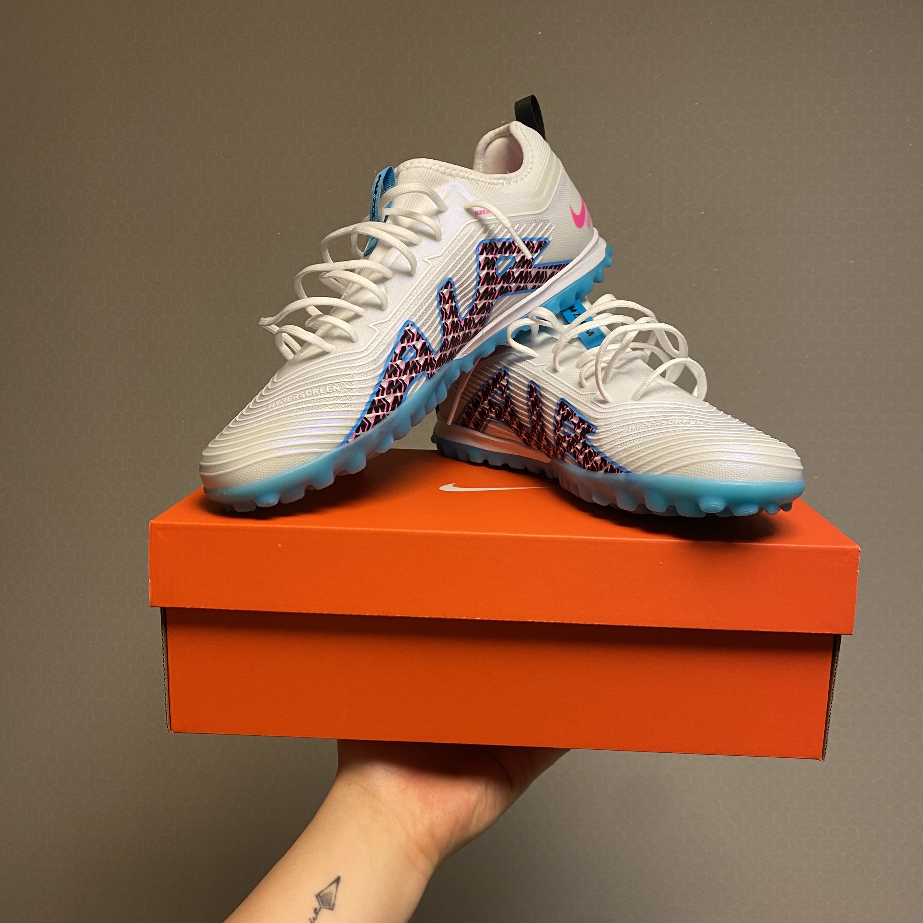 Nike Zoom Mercurial Vapor 15 Pro TF White Baltic Blue 착용 스타일 - 1
