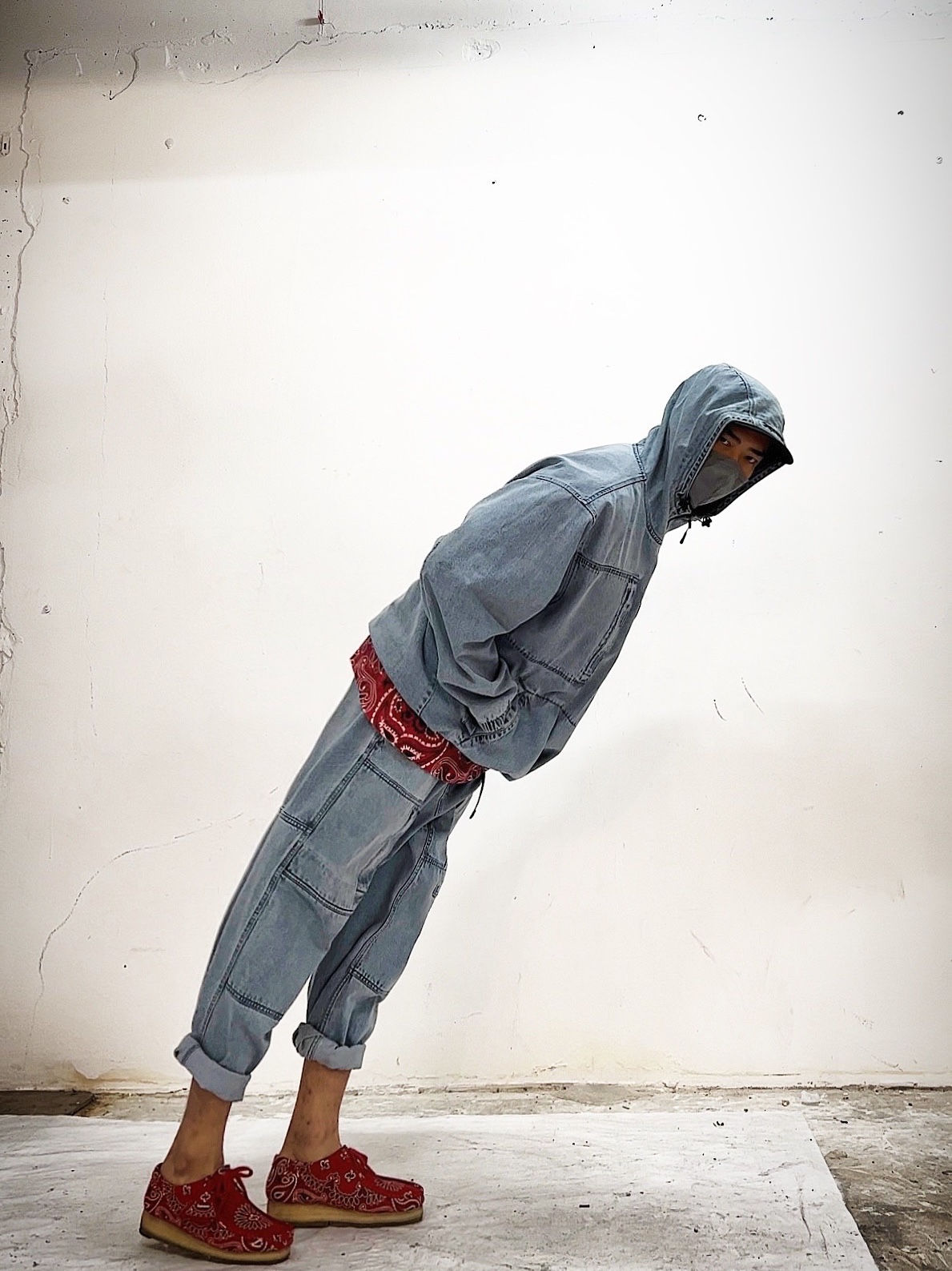 Supreme x Nike ACG Denim Pullover Washed Blue - 22FW, Supreme x Nike ACG Belted Denim Pants Washed Blue - 22FW 착용 스타일 - 2