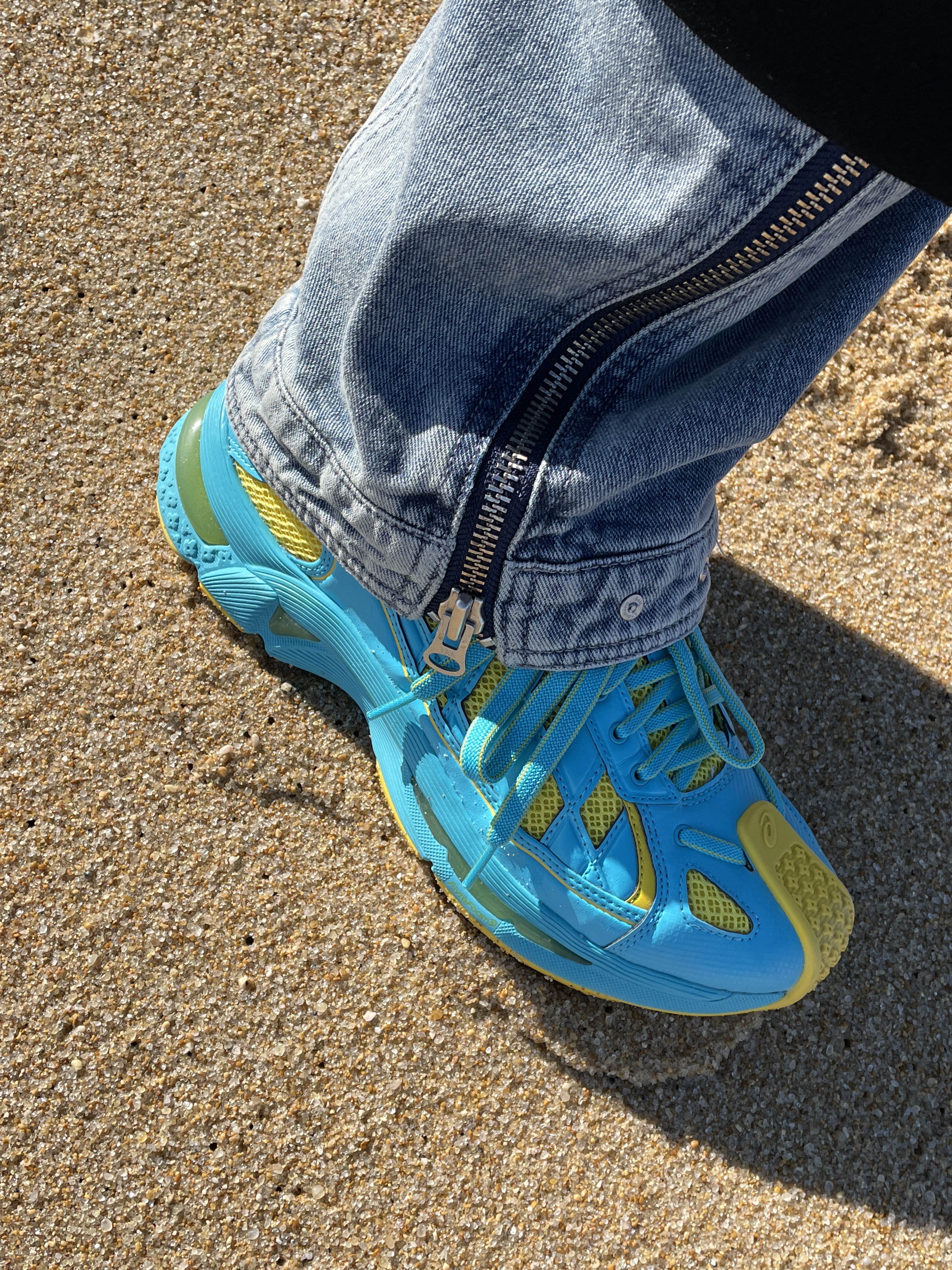 Undermycar Majanne Multi Button Oversized Wool Coat Black Oyster - 21FW, Asics x Kiko Kostadinov Gel-Kiril Ice Mint 착용 스타일 - 2