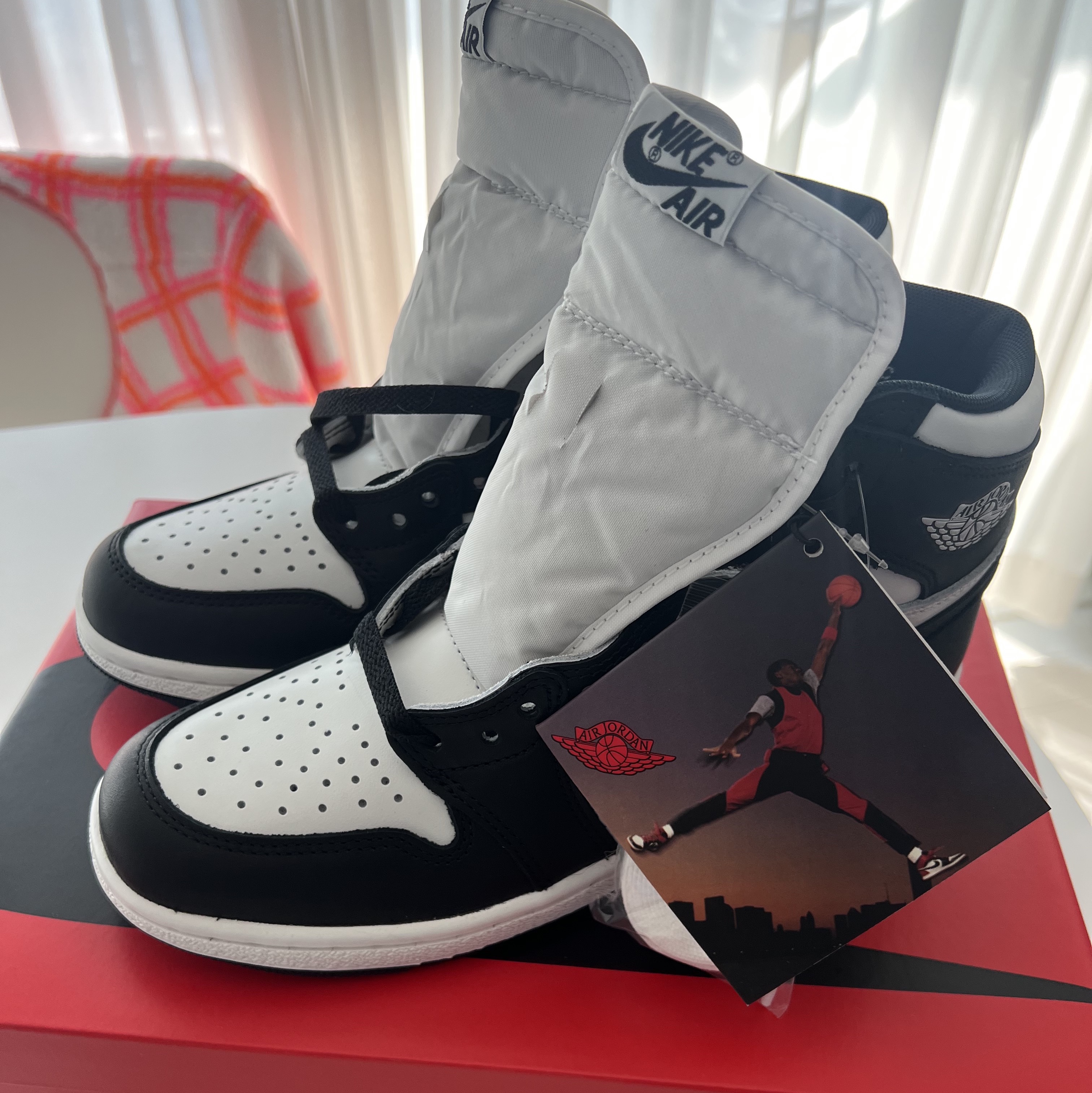 Jordan 1 High 85 Black White 착용 스타일 - 5