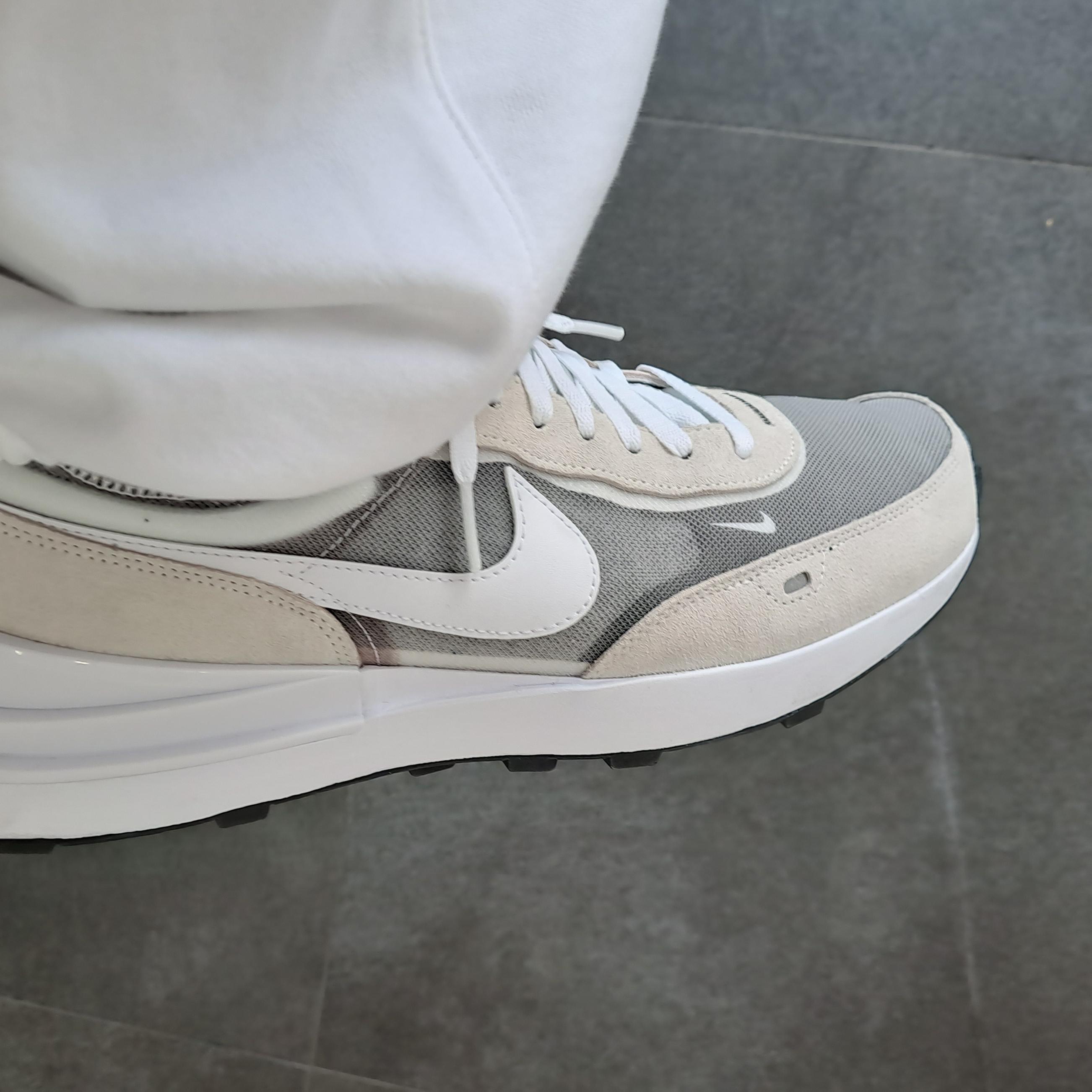 Nike Waffle One Infinite Lilac 착용 스타일 - 3