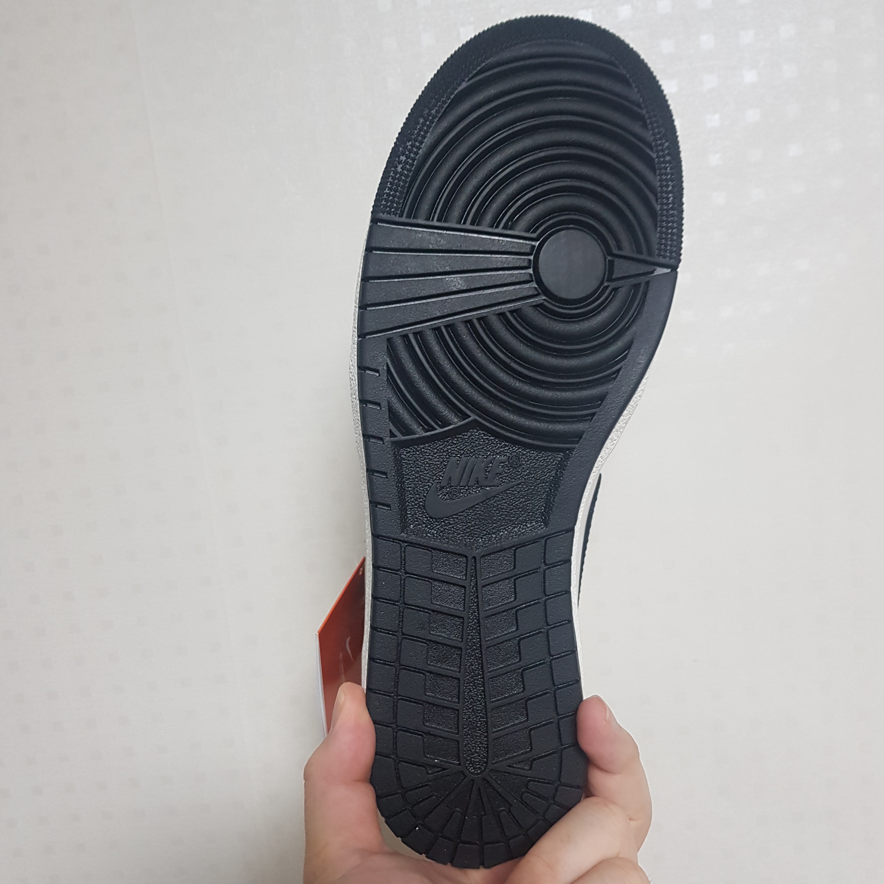 Jordan 1 High 85 Black White 착용 스타일 - 4