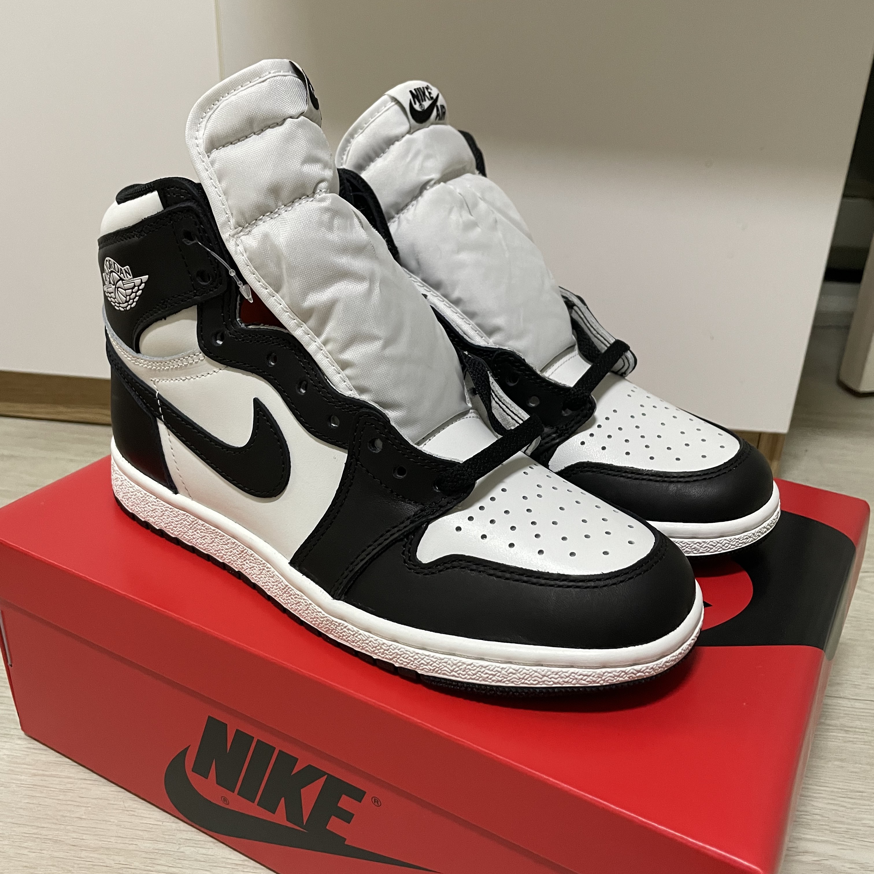 Jordan 1 High 85 Black White 착용 스타일 - 2