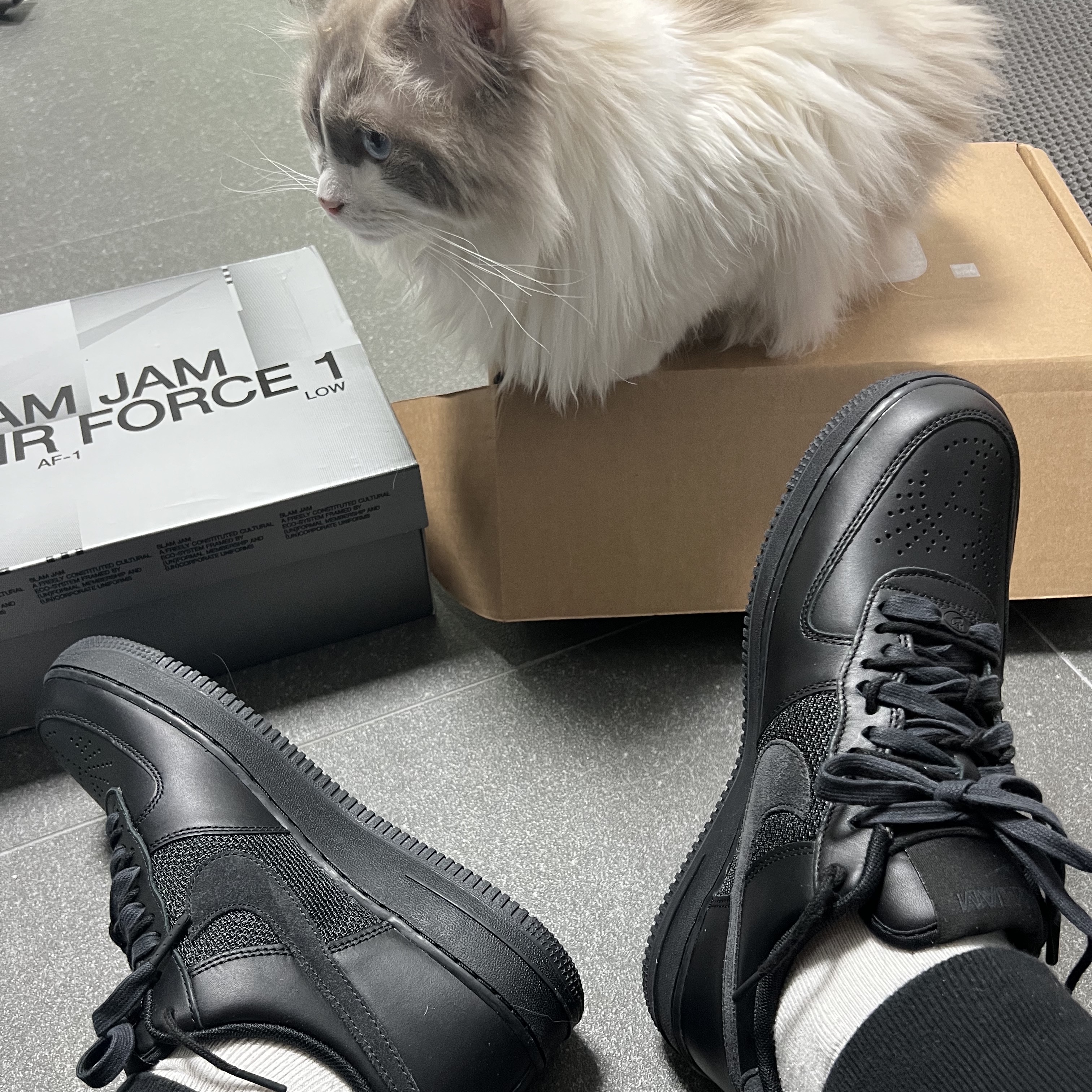 Nike x Slam Jam Air Force 1 Low SP Black Off Noir 착용 스타일 - 5