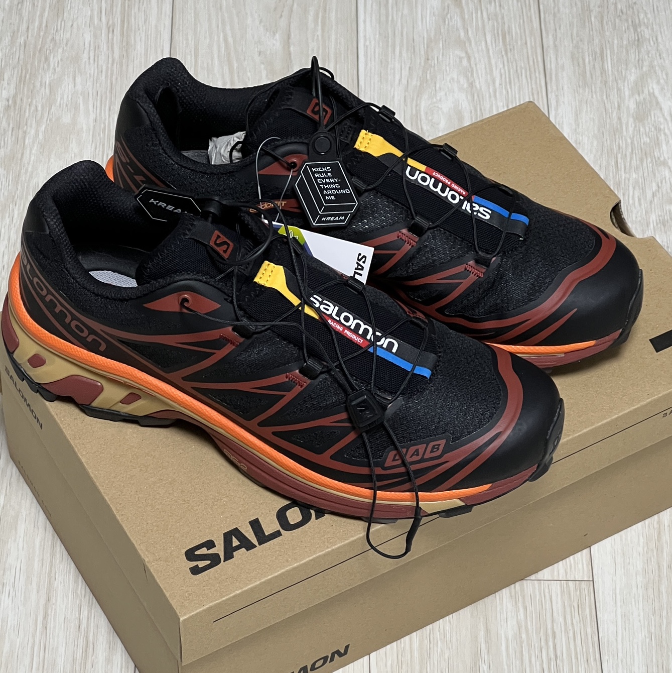 Salomon XT-6 ADV Black Chocolate Plum 착용 스타일