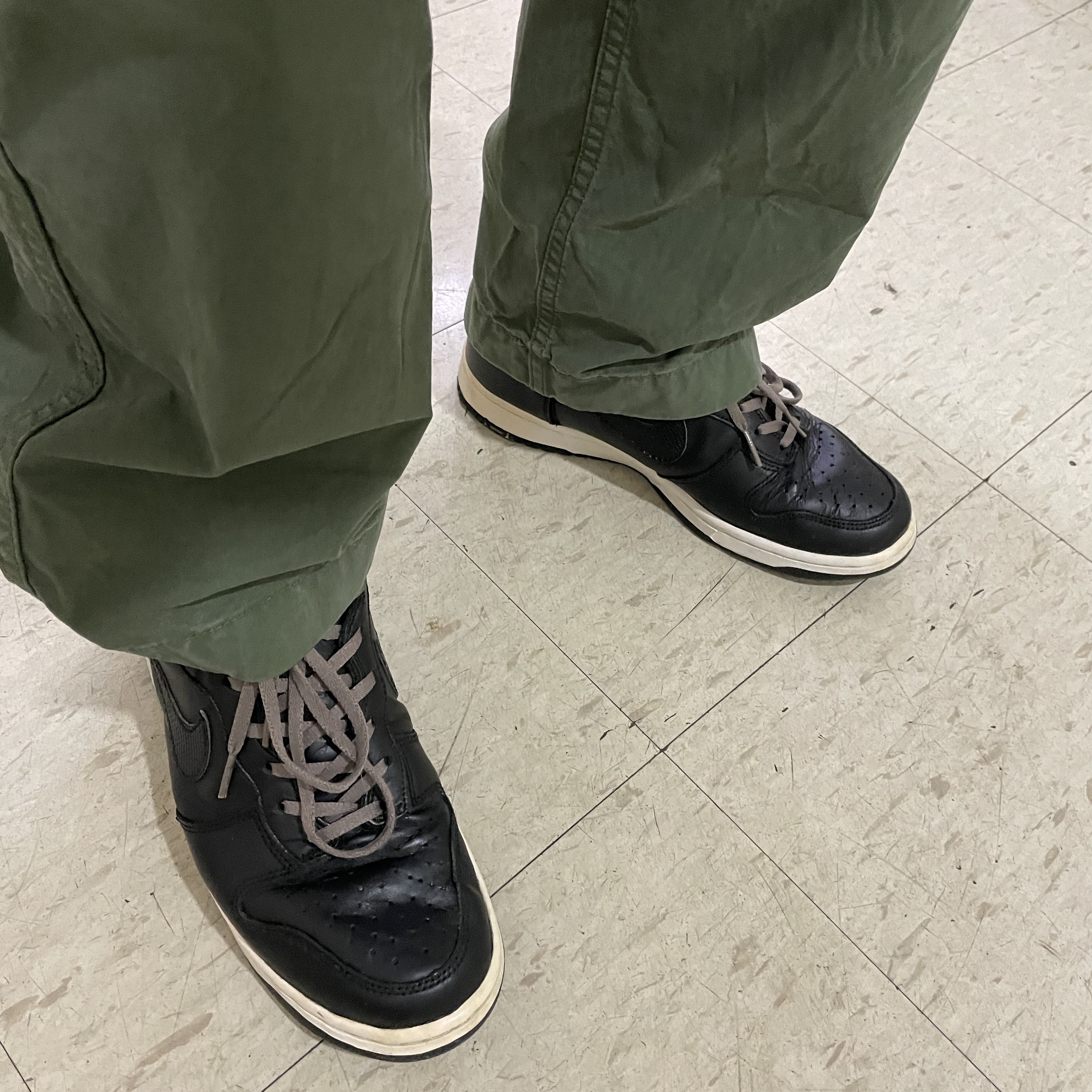 Nike x Stussy Dunk High Plus B Black White, Nike x Stussy Air Force 1 '07 Mid SP Black 착용 스타일 - 3