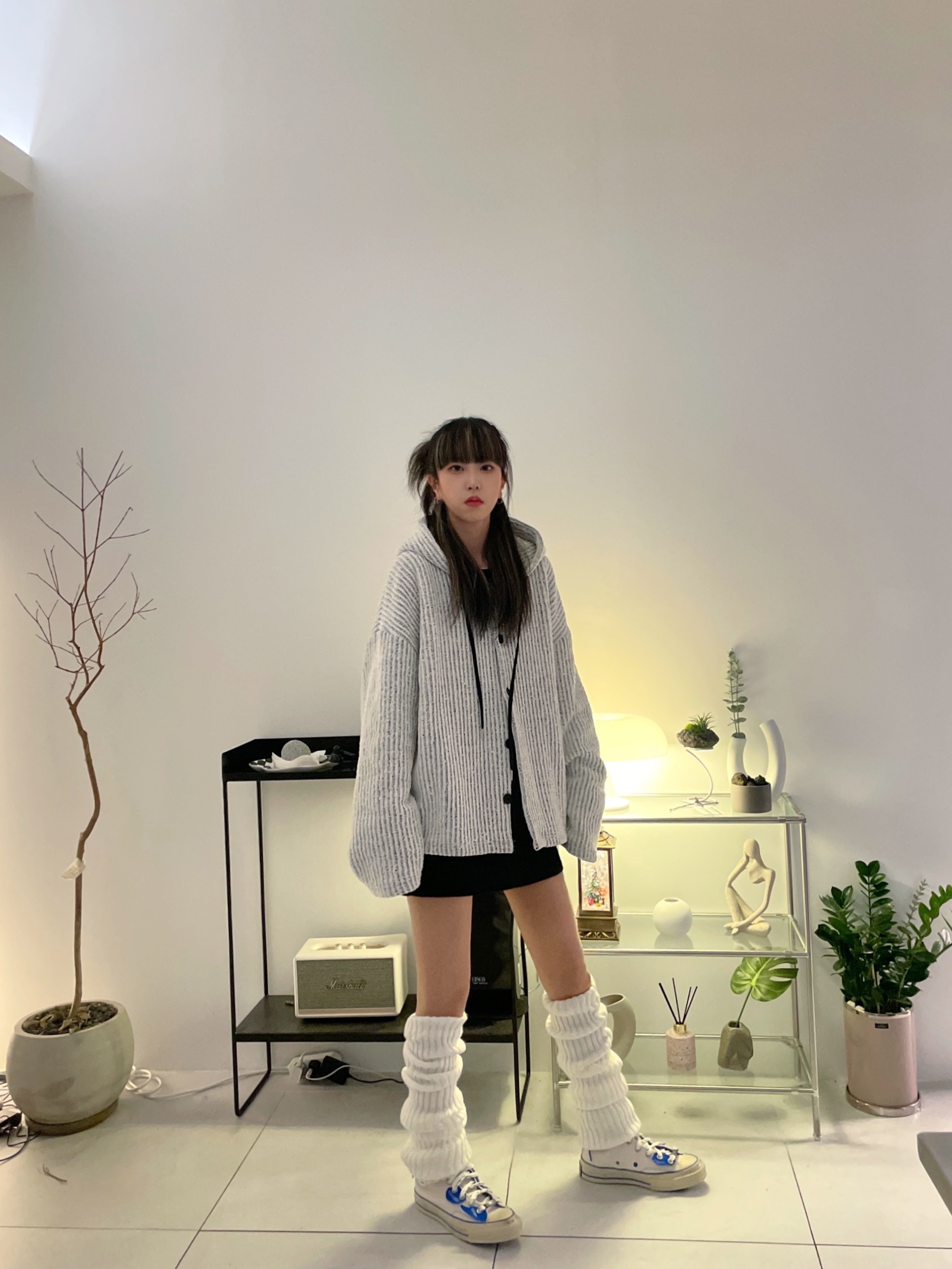 Converse x Ader Error Chuck 70 High White 착용 스타일 - 2