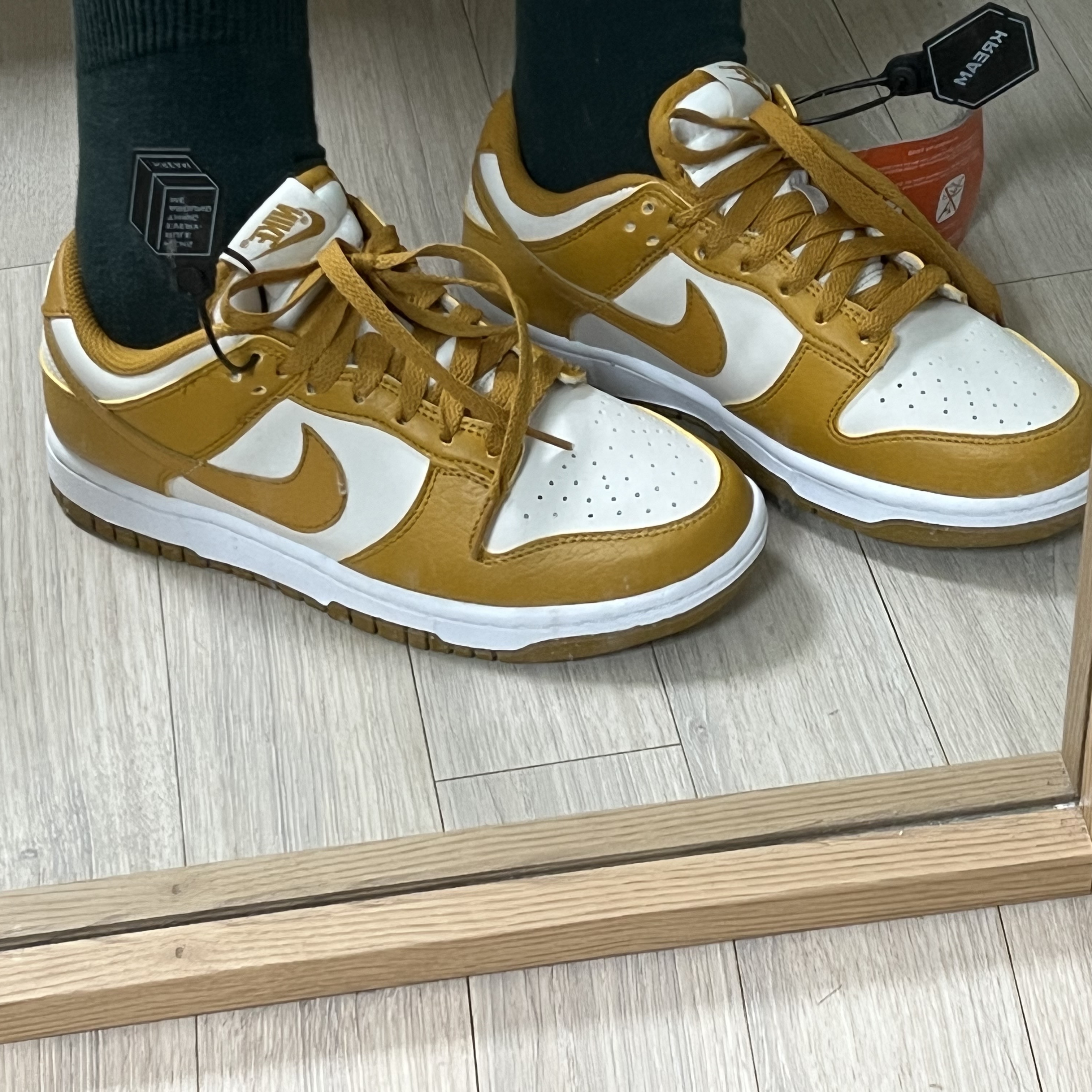 (W) Nike Dunk Low Next Nature Phantom 착용 스타일