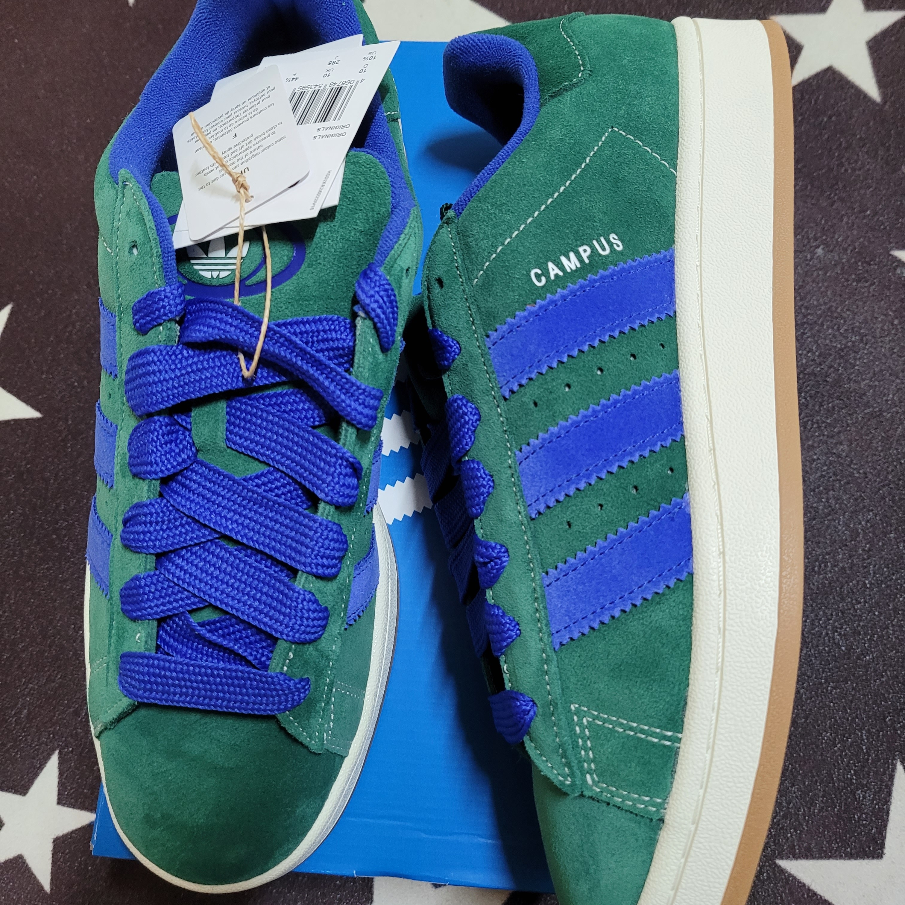 Adidas Campus 00s Dark Green Semi Lucid Blue 착용 스타일 - 1