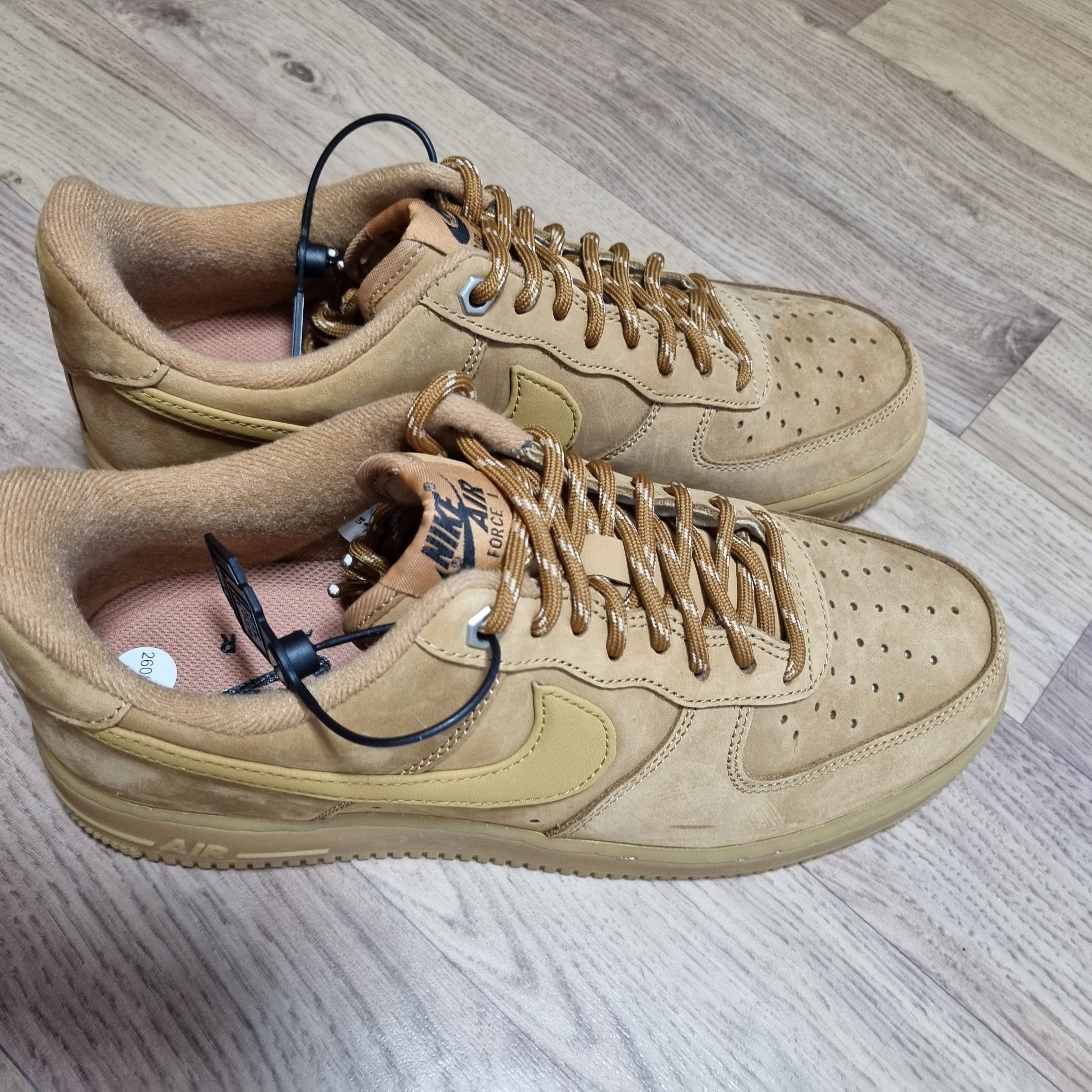 Nike Air Force 1 '07 WB Flax 착용 스타일