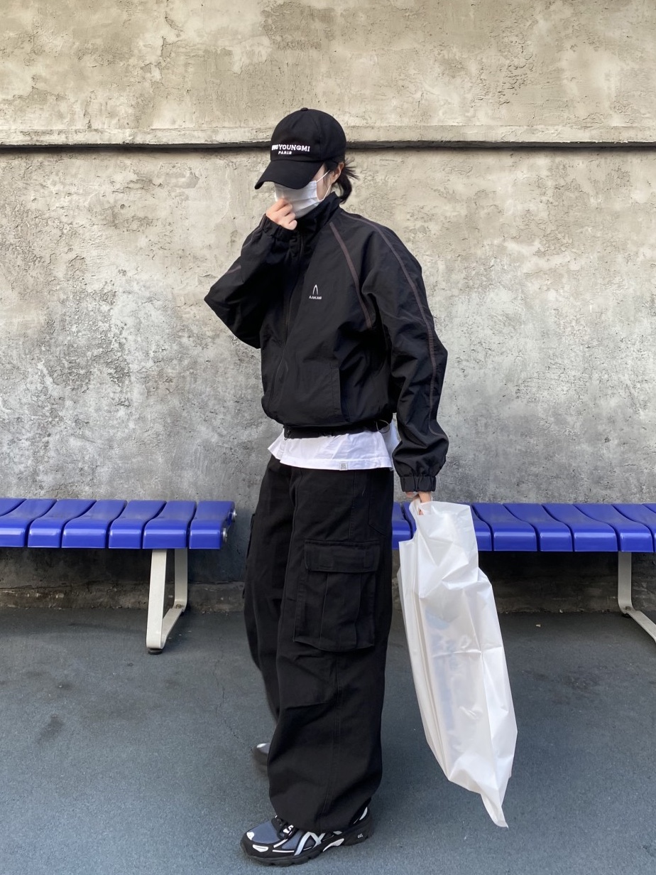 Wooyoungmi Embroidered Ball Cap Black - 23SS, Asics Gel-Venture 6 Carrier Grey 착용 스타일 - 1