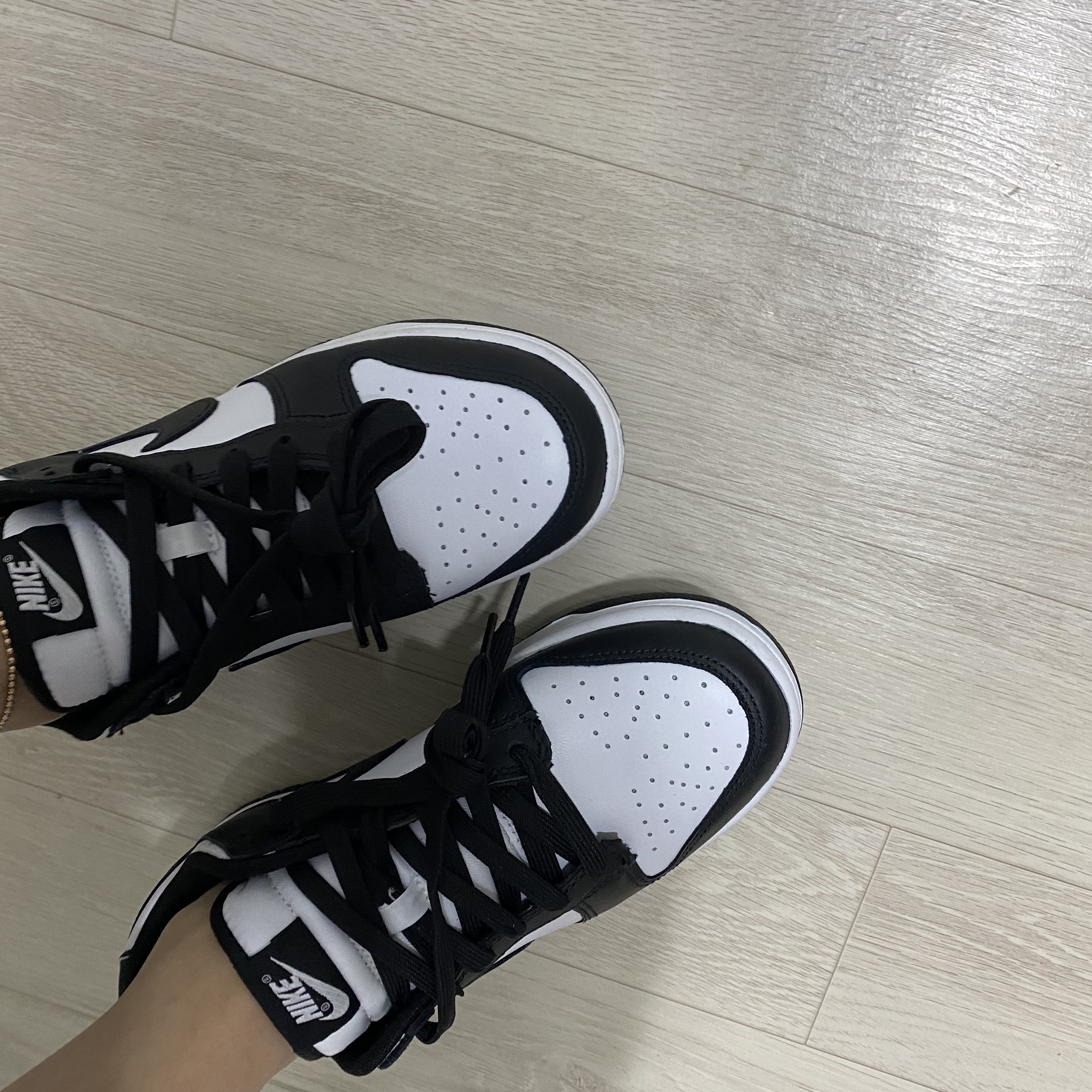 Nike Dunk Low Retro Black 착용 스타일