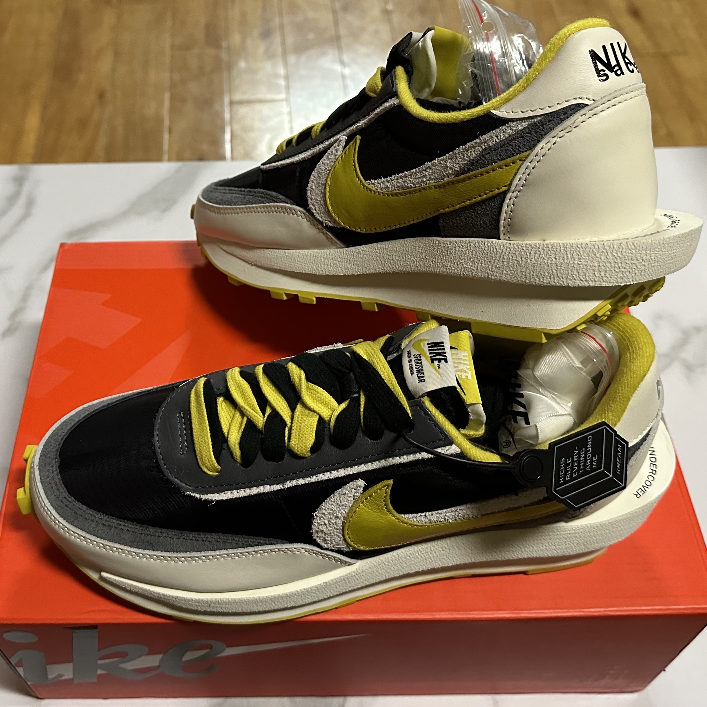 Nike x Sacai x Undercover LDWaffle Black Bright Citron 착용 스타일 - 2