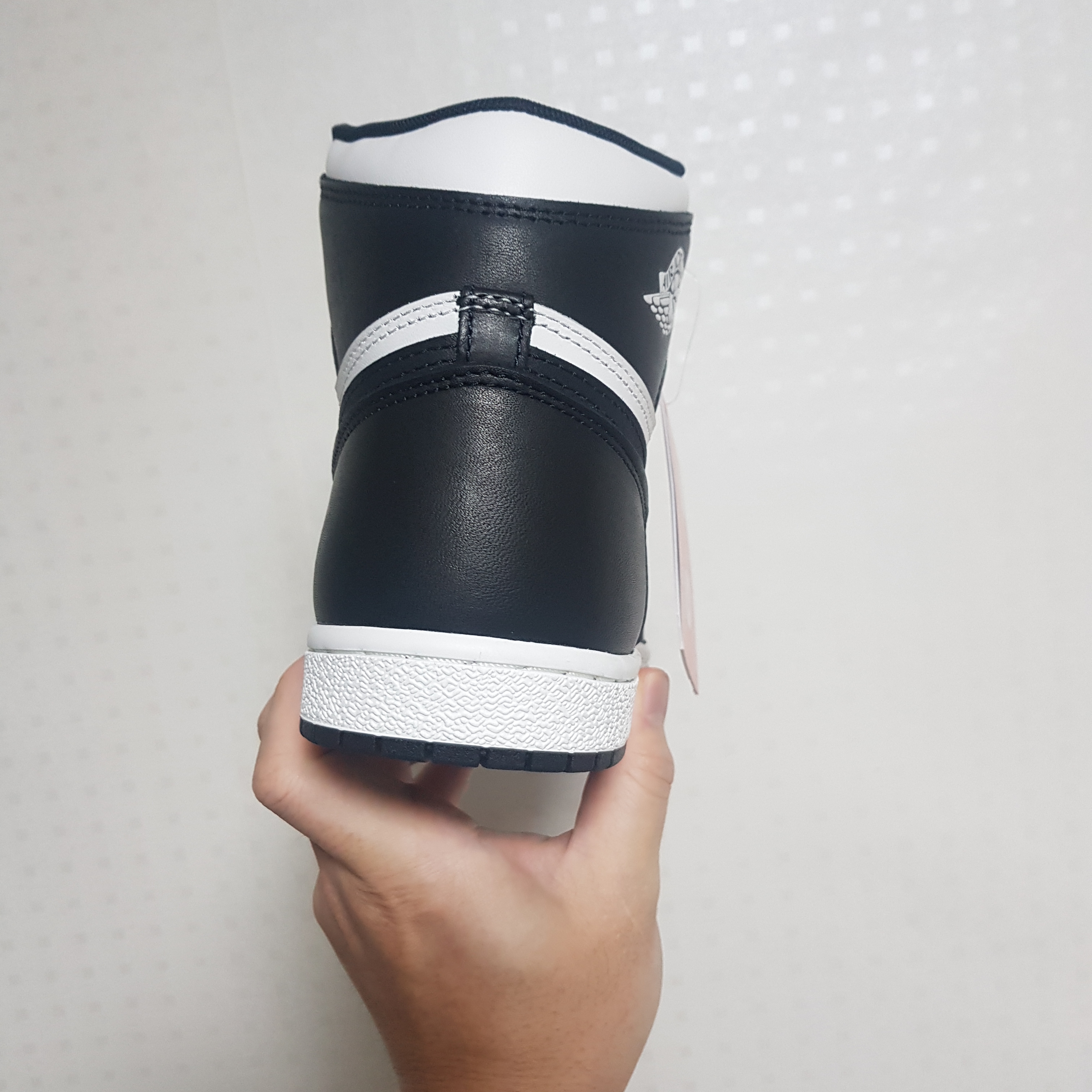 Jordan 1 High 85 Black White 착용 스타일 - 3