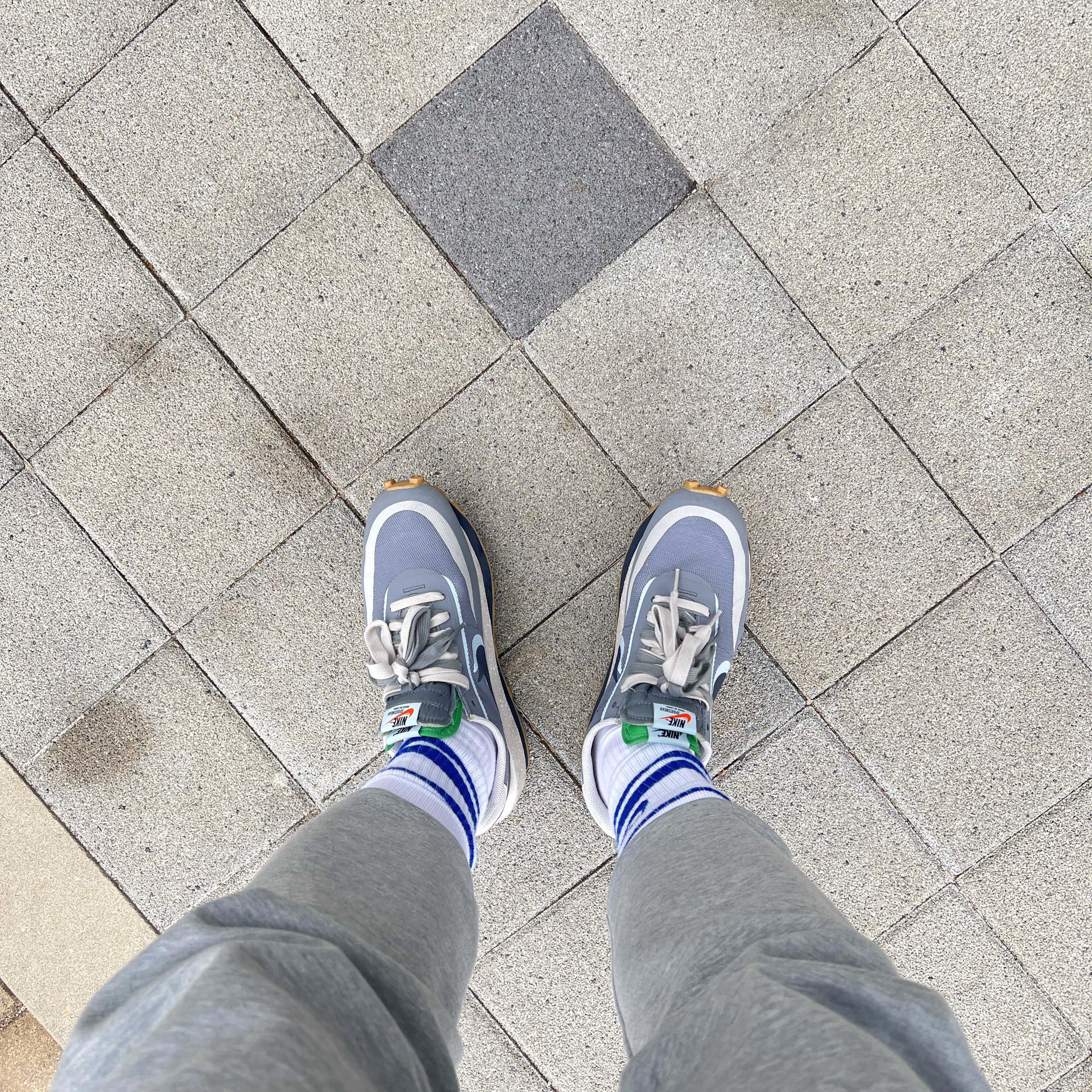 Nike x Sacai x Clot LDWaffle Cool Grey 착용 스타일