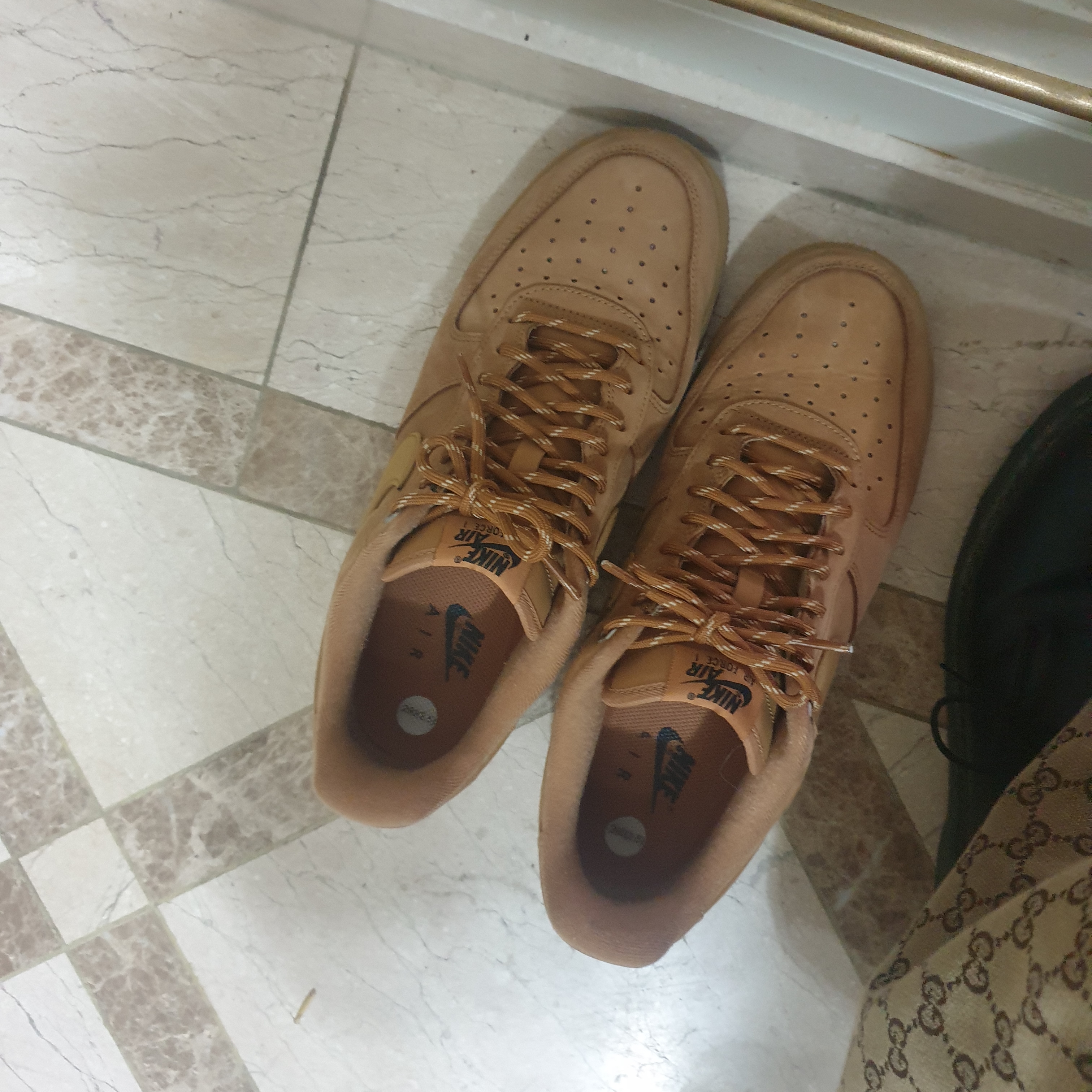 Nike Air Force 1 '07 WB Flax 착용 스타일